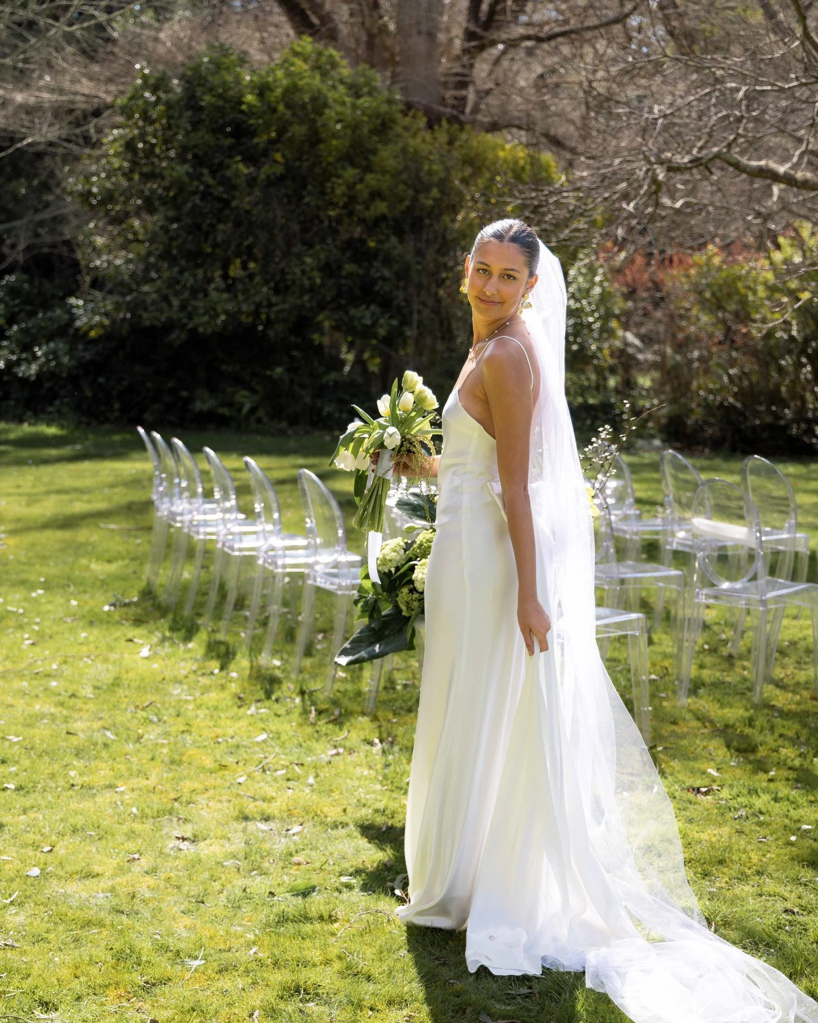 Neve absolutely owning the bridal look!!

Because if you&rsquo;re going to wear the dress, you may as well *serve* in it. 💅🏼

A little Longwood Estate magic, with the dream team bringing it all together, from the florals to the makeup and every gor