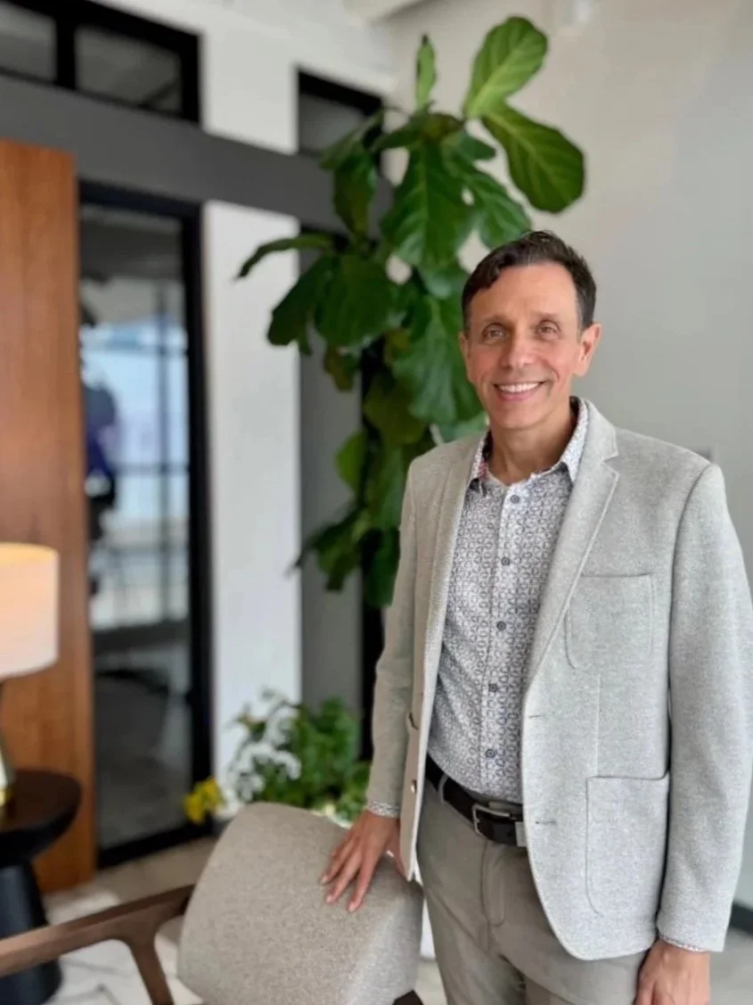  ROB OLORI   DIRECTOR OF COMMUNICATIONS