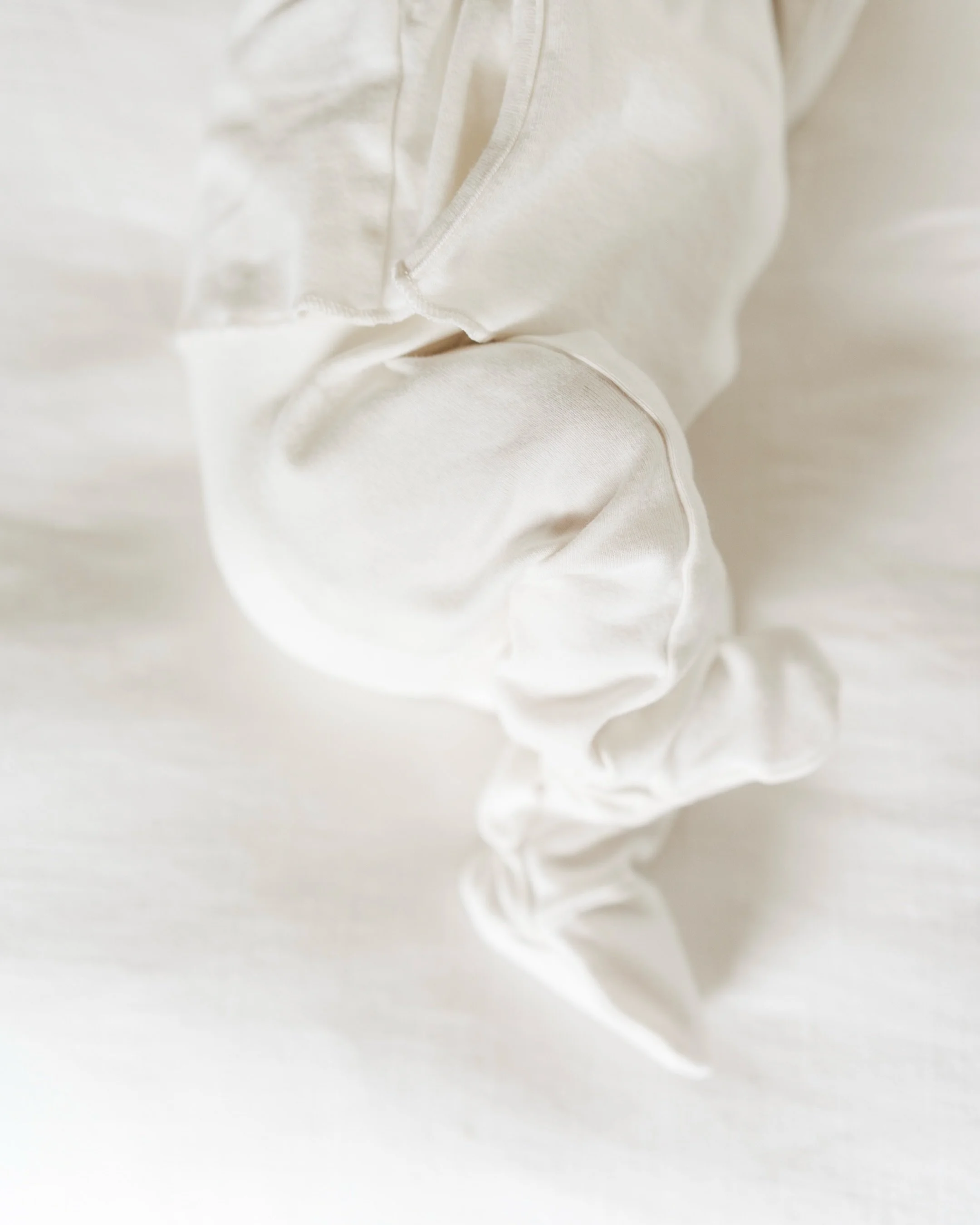 Sweet newborn moments at home with the Byes from this spring 🌸🪿

When I come into your home for a newborn session, I try to make things super chill and easy going. It&rsquo;s all about you and your new baby, simply documenting cozy details you&rsqu