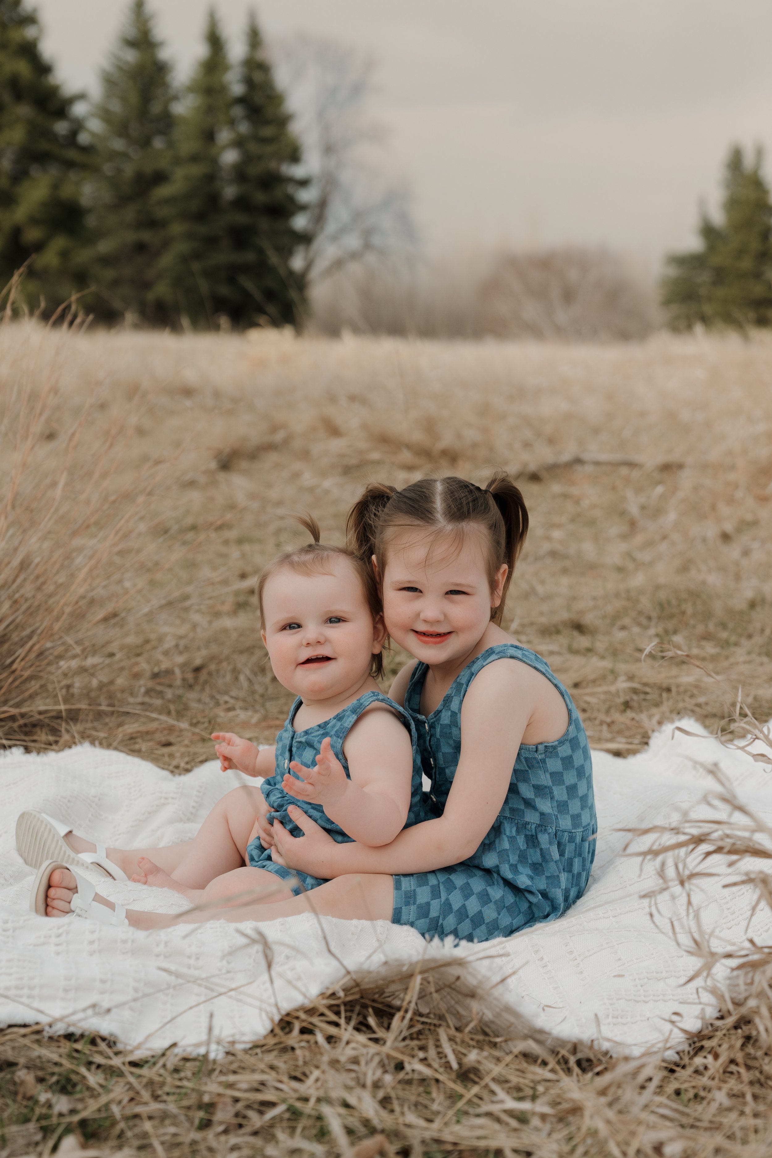 Tatum & Hallie Sister Session-3.jpg