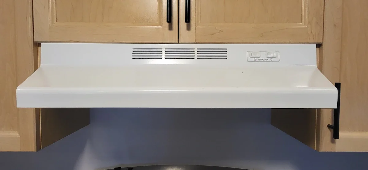 Hood fan installation in Ottawa