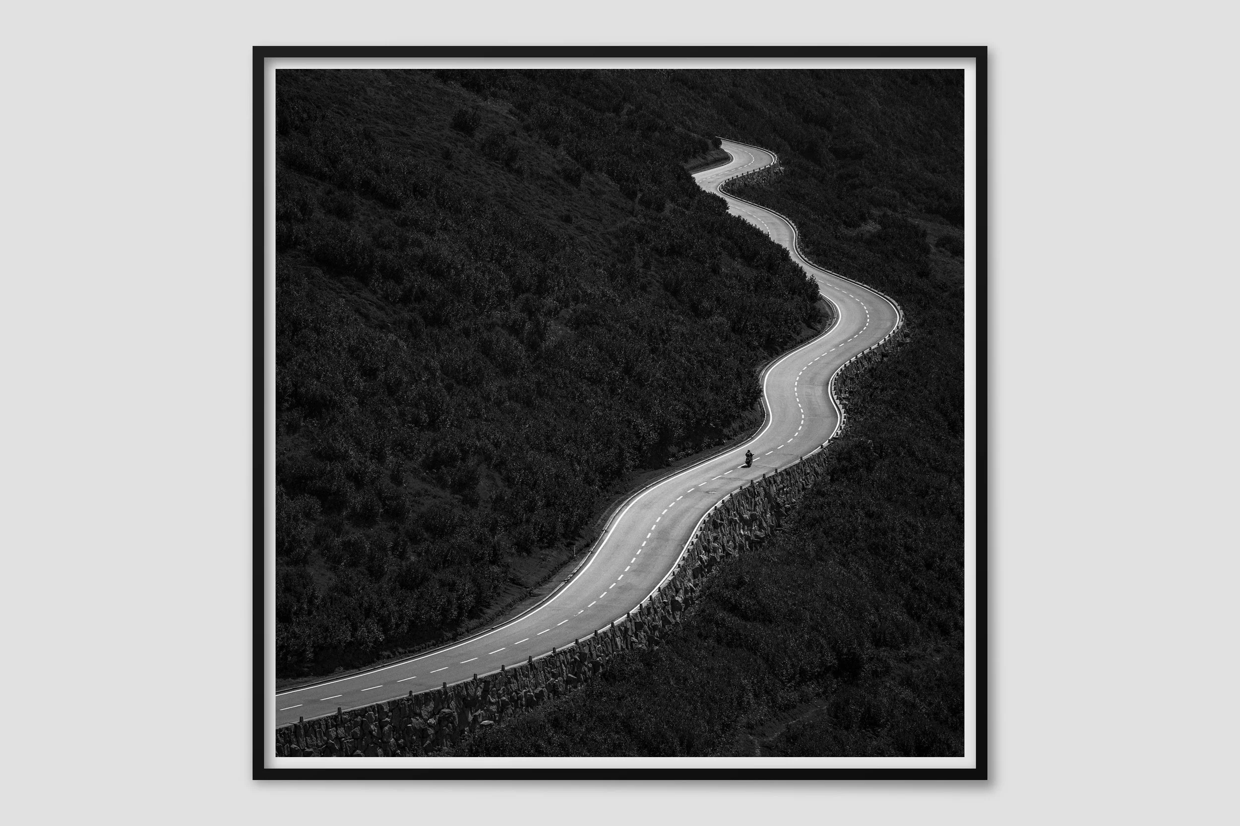 LAND MONO 07 - black frame