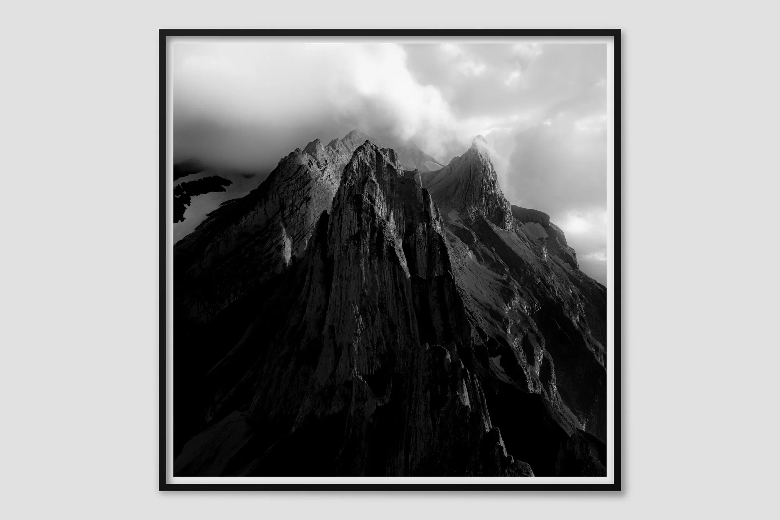 ALPS MONO 08 - black frame