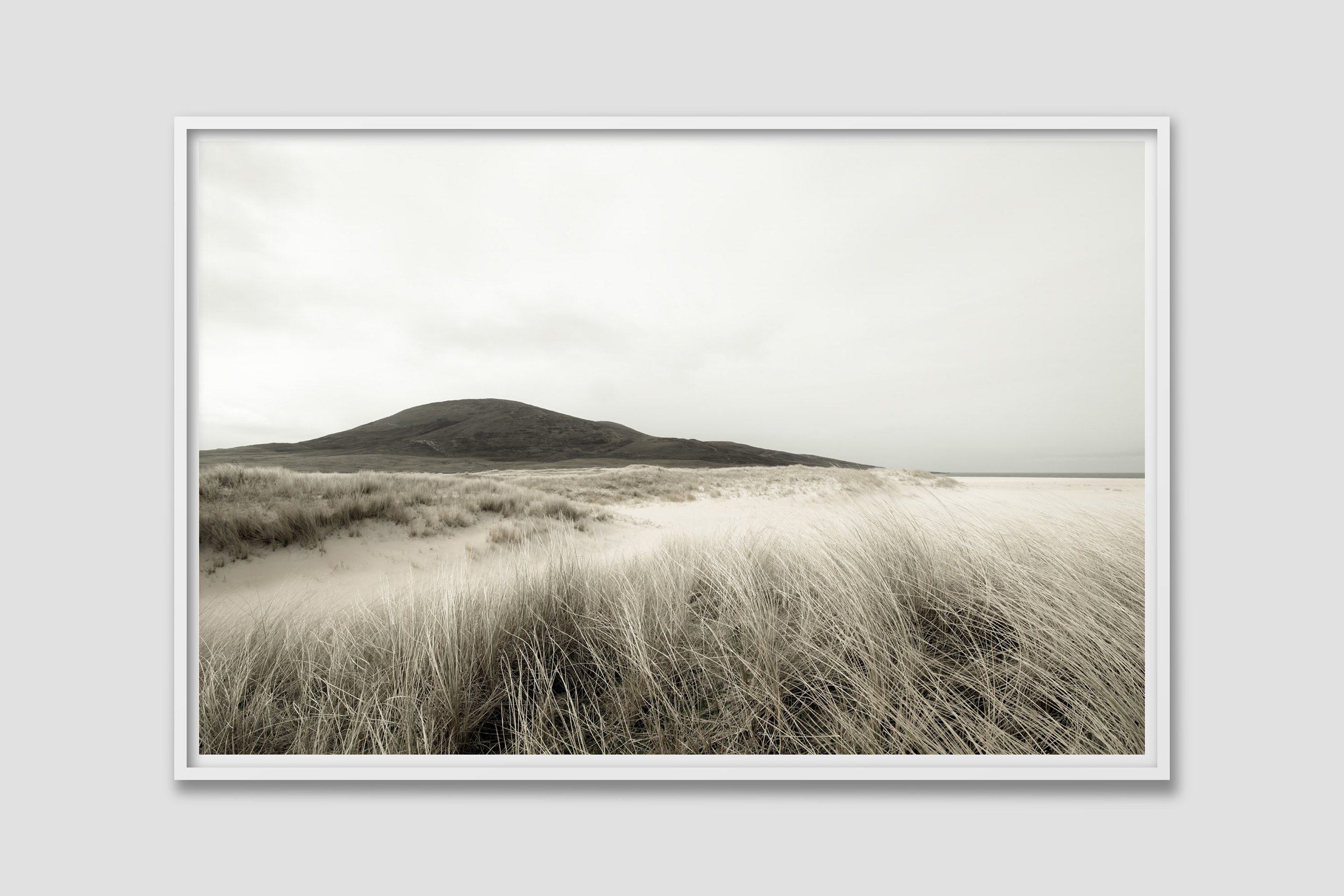 SEA 12 - white frame