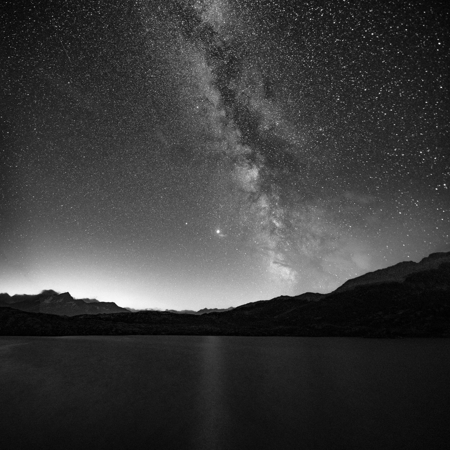 Silent Land Monochrom