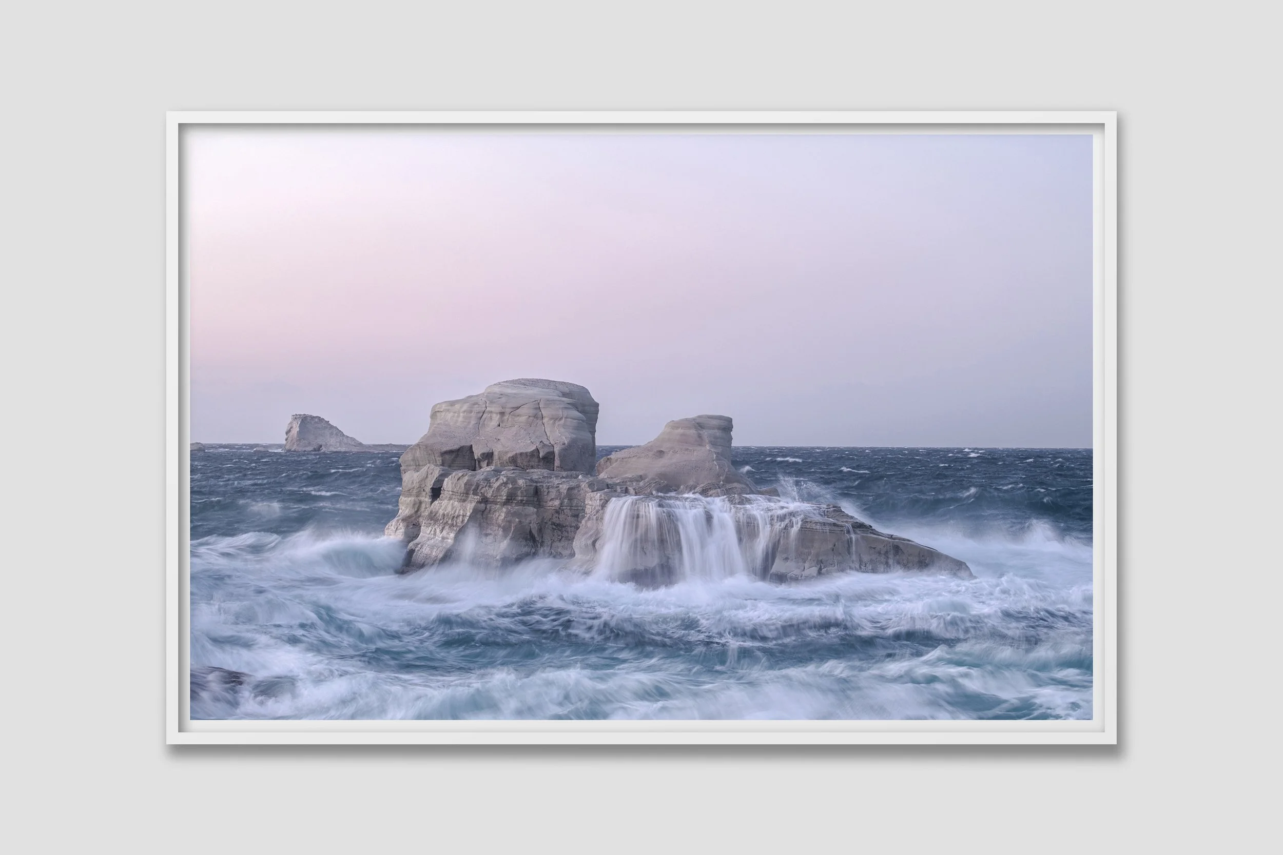 SEA 09 - white frame