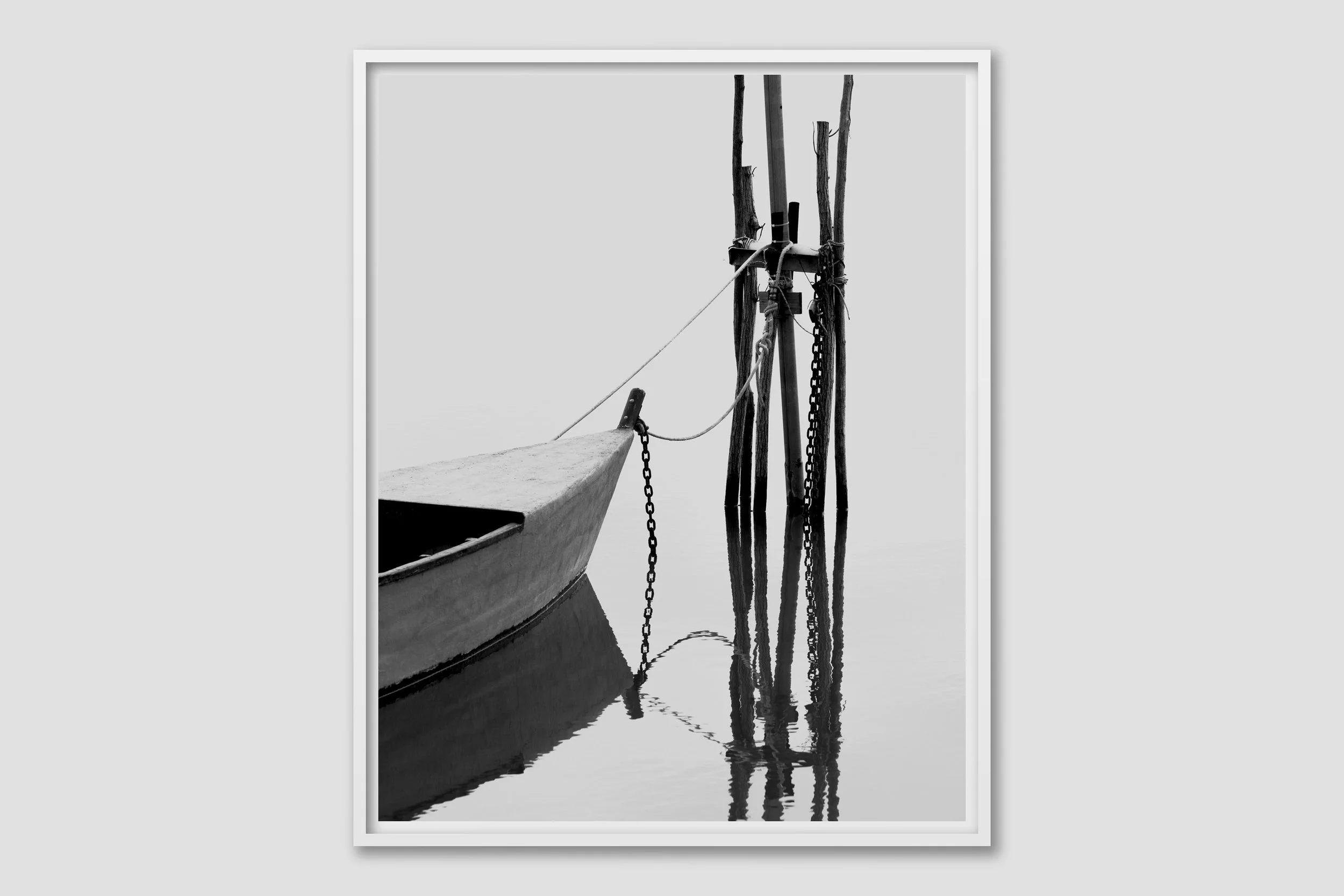 LAGOON MONO 03 - white frame