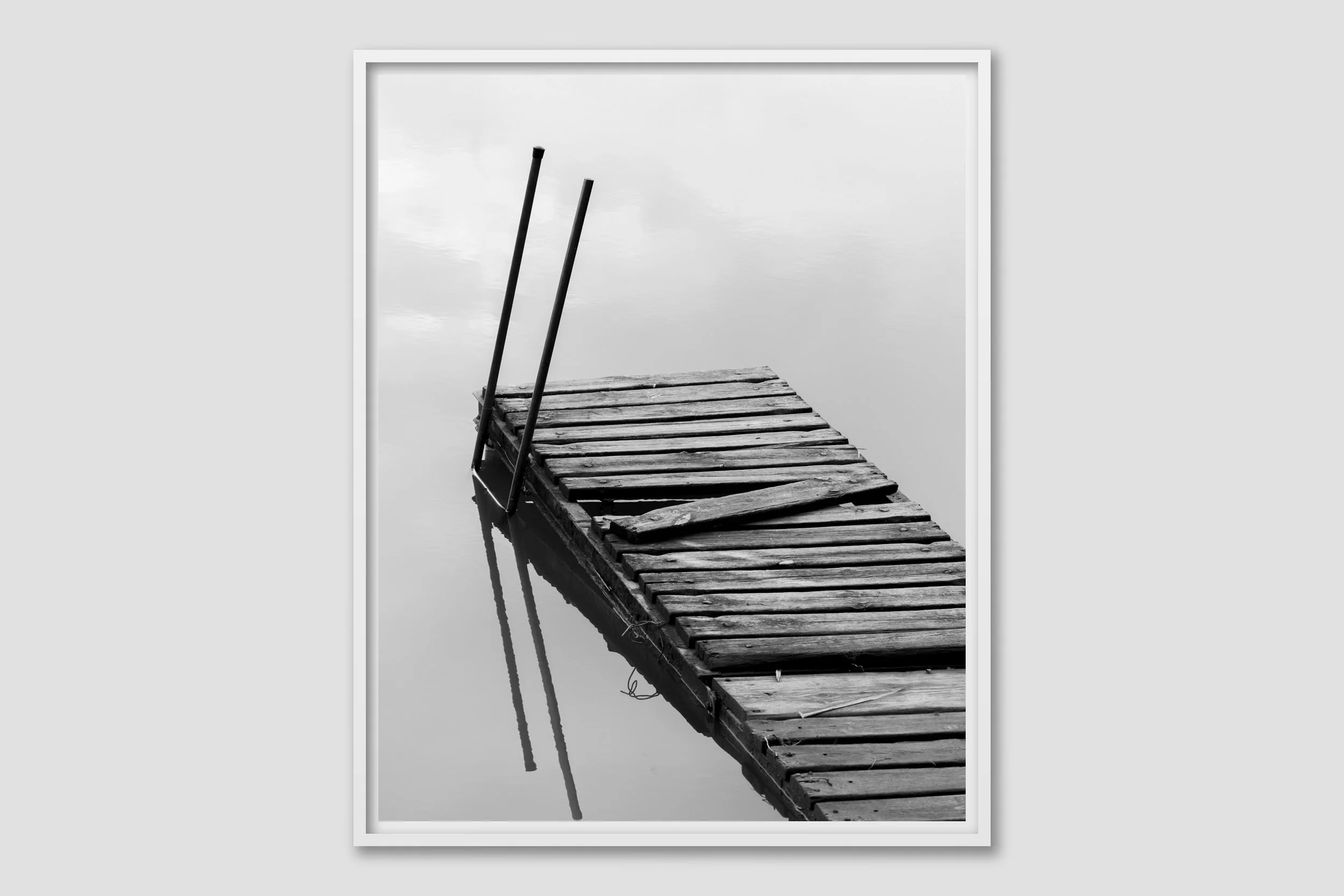 LAGOON MONO 07 - white frame