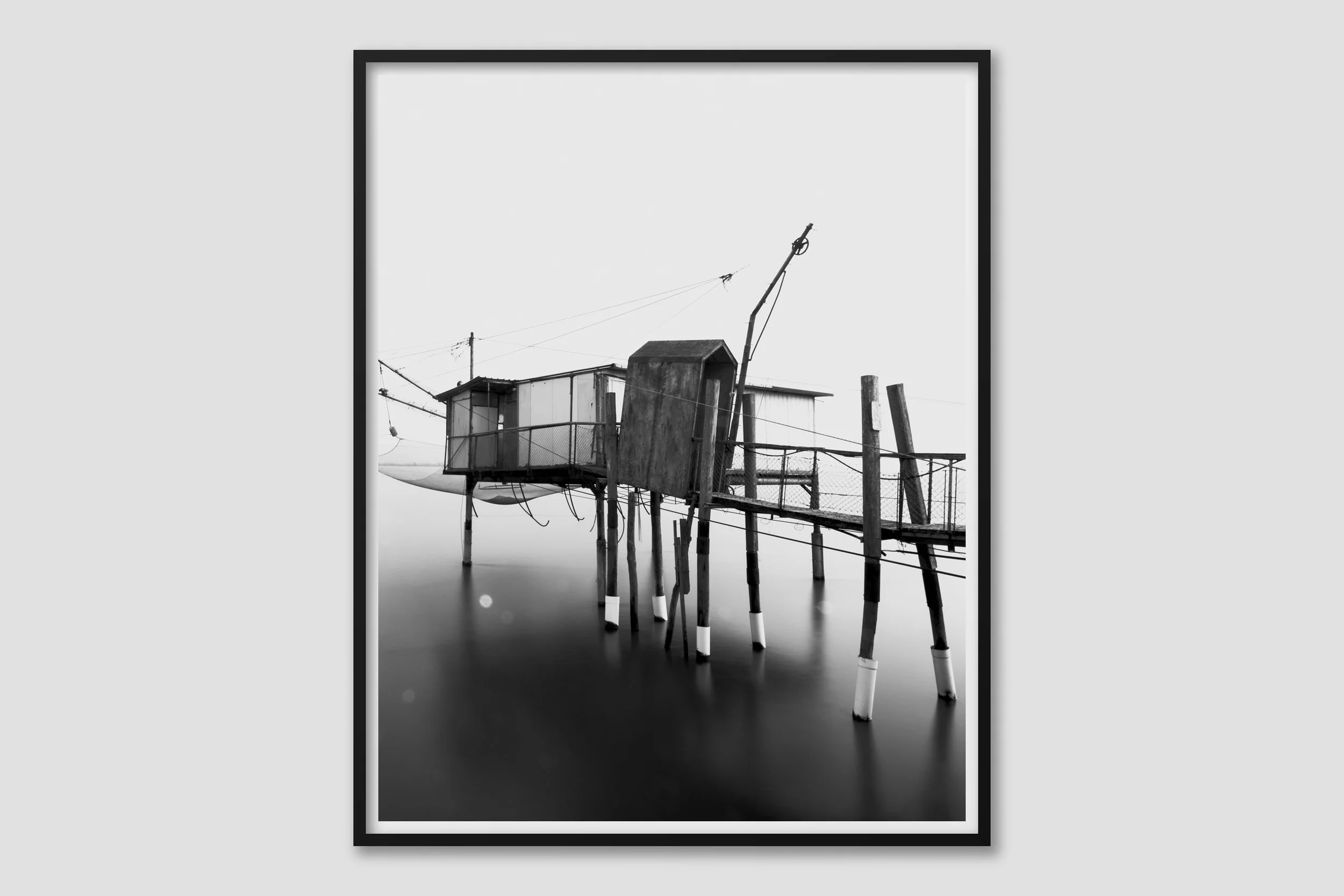 LAGOON MONO 01 - black frame