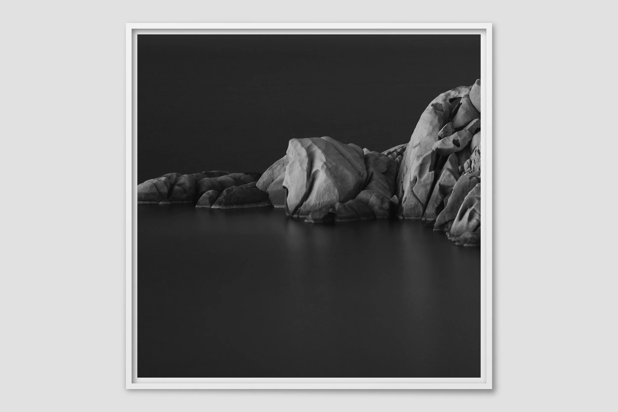 SEA MONO 02 - white frame