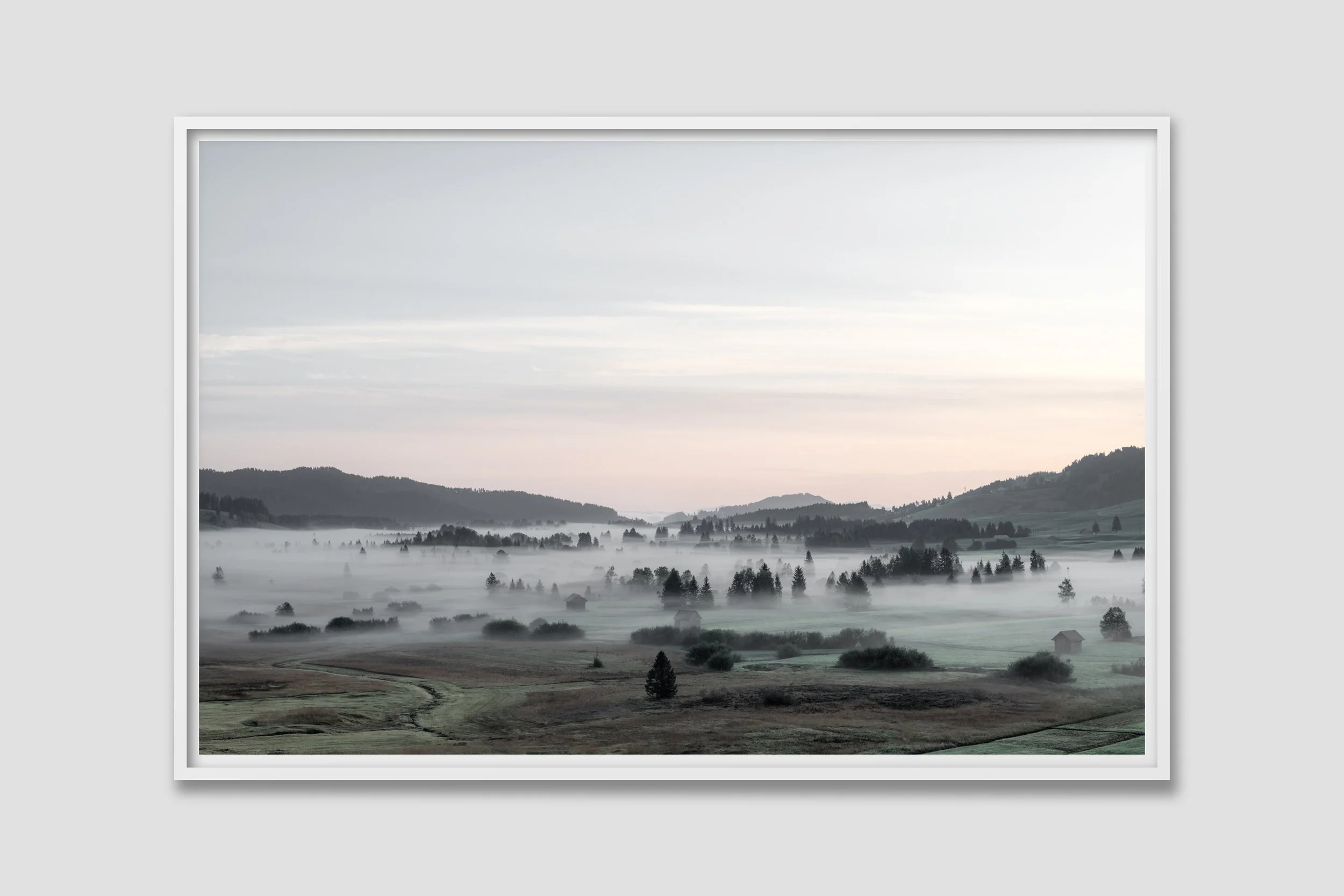 LAND 01 - white frame