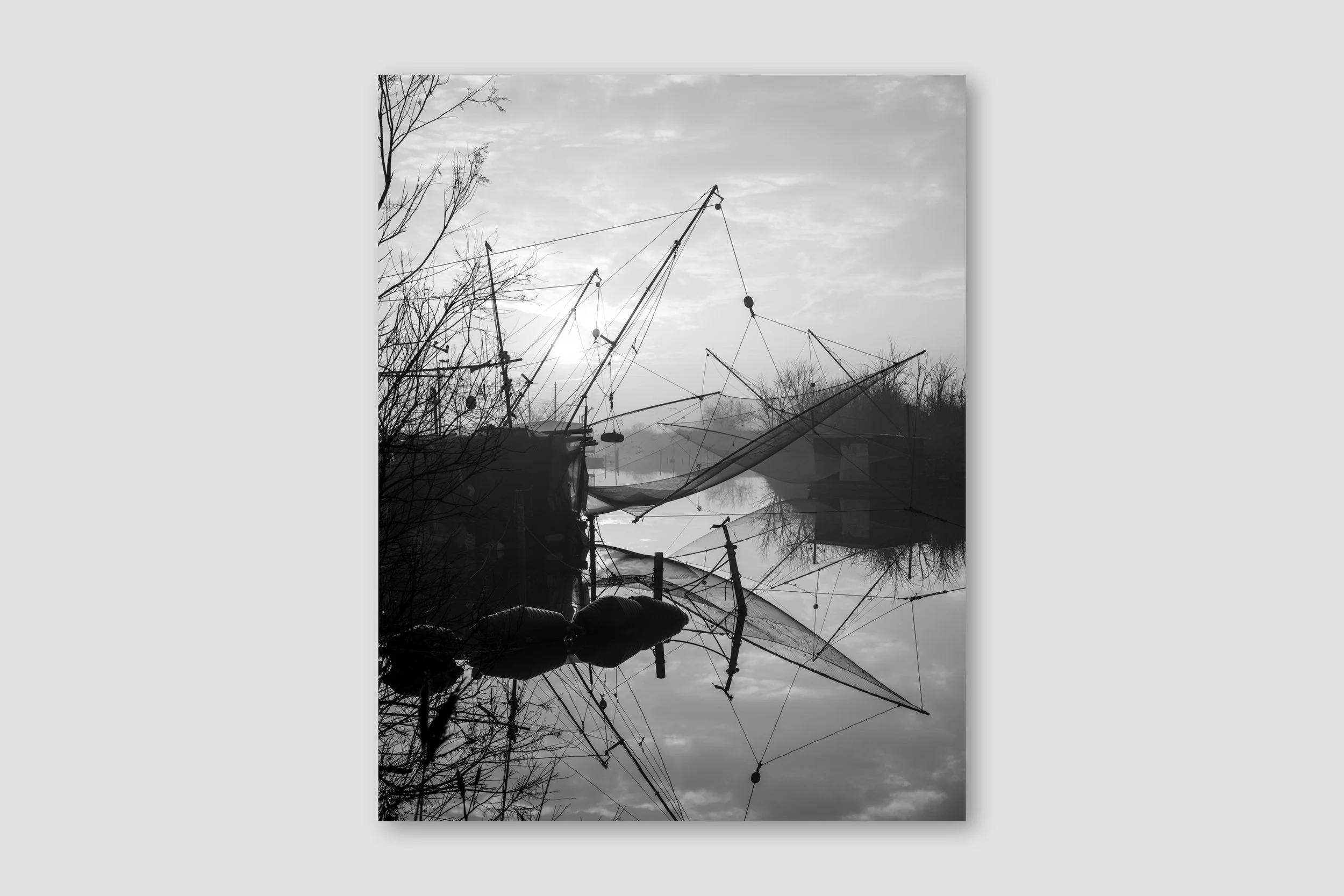 LAGOON MONO 05 - box frame