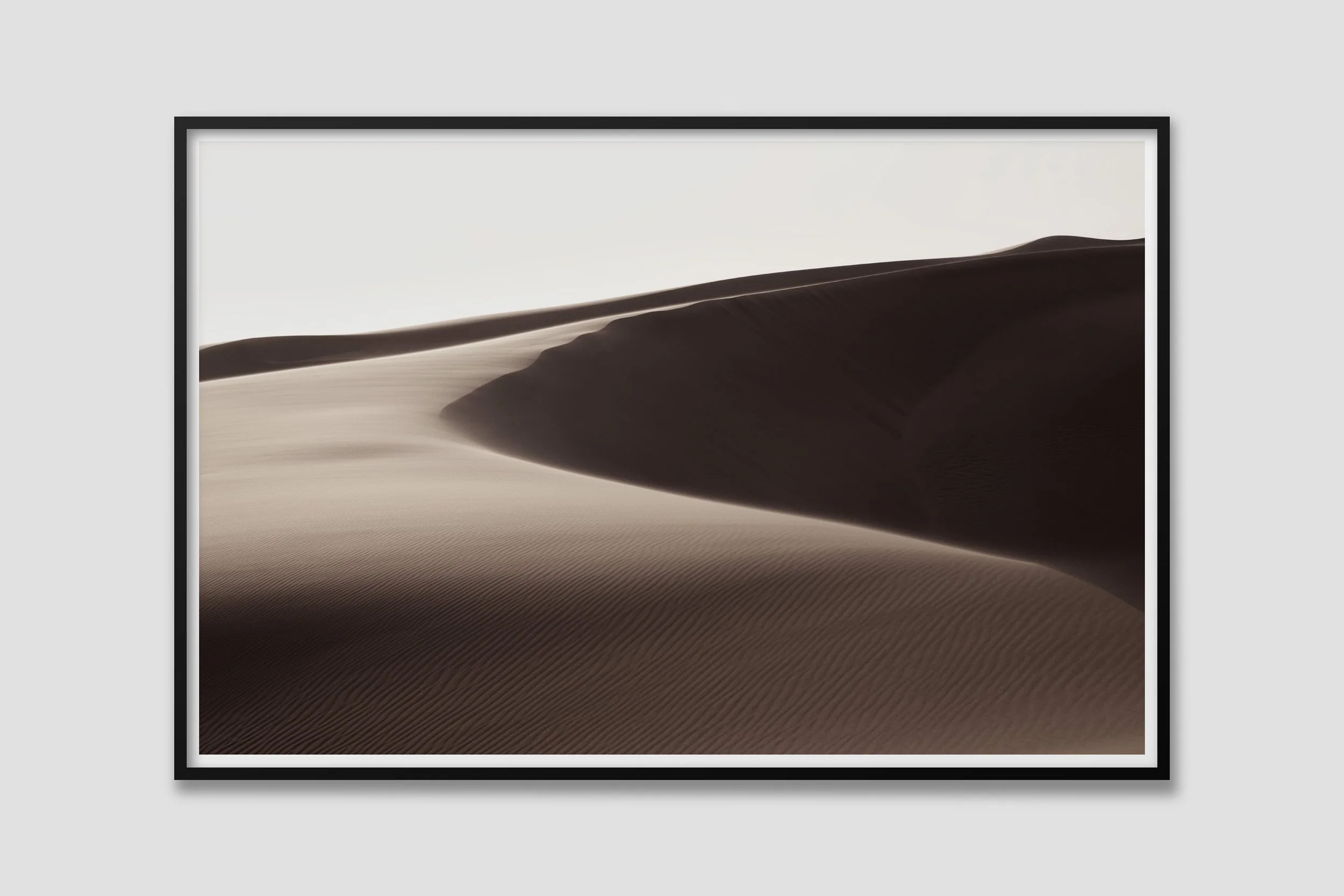DESERT 04 - black frame