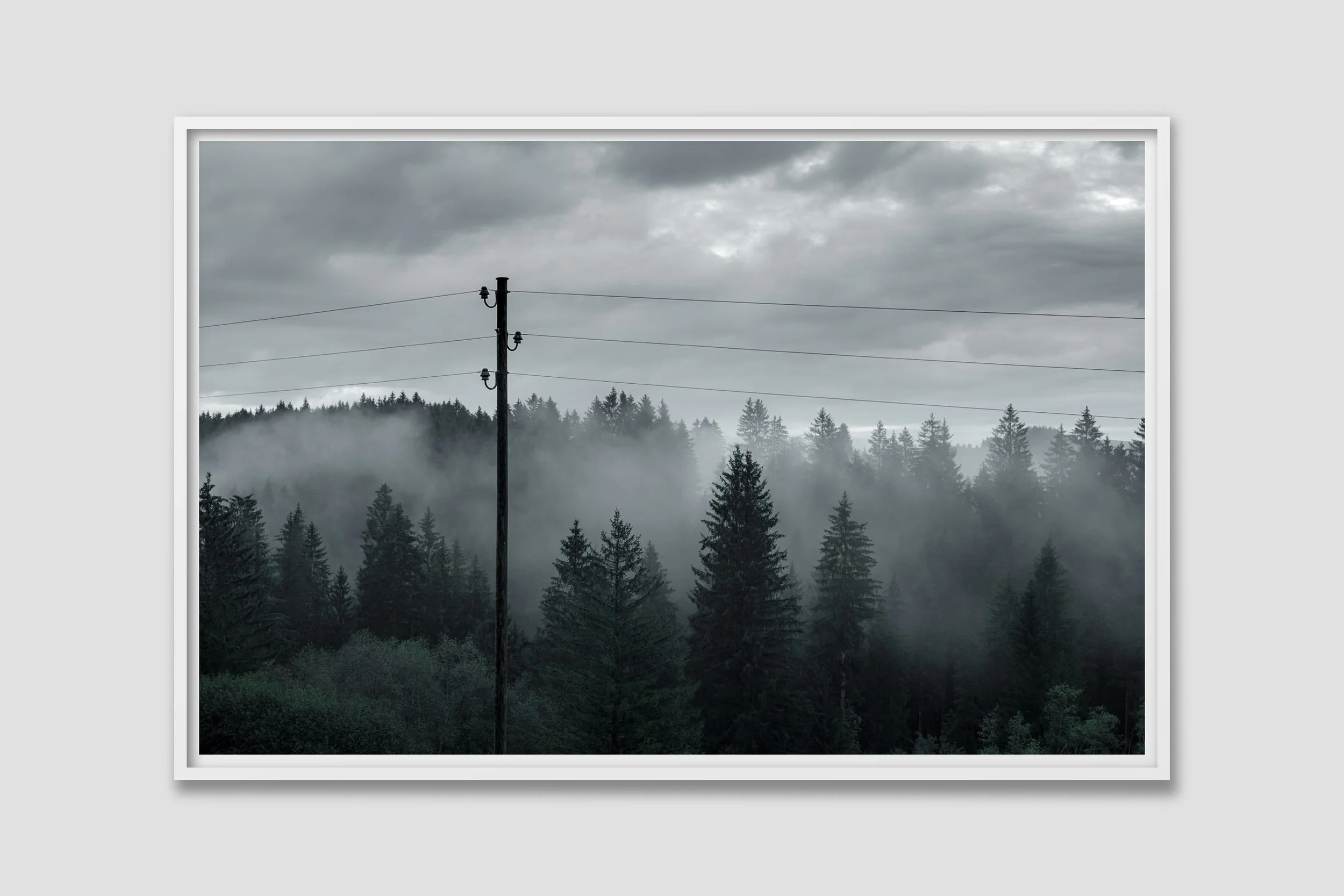 LAND 12 - white frame