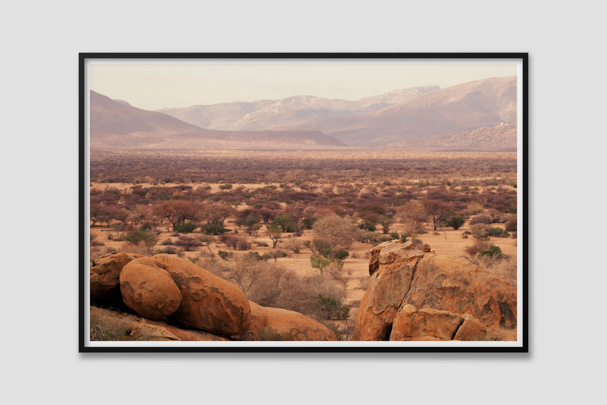 DESERT 09 - black frame