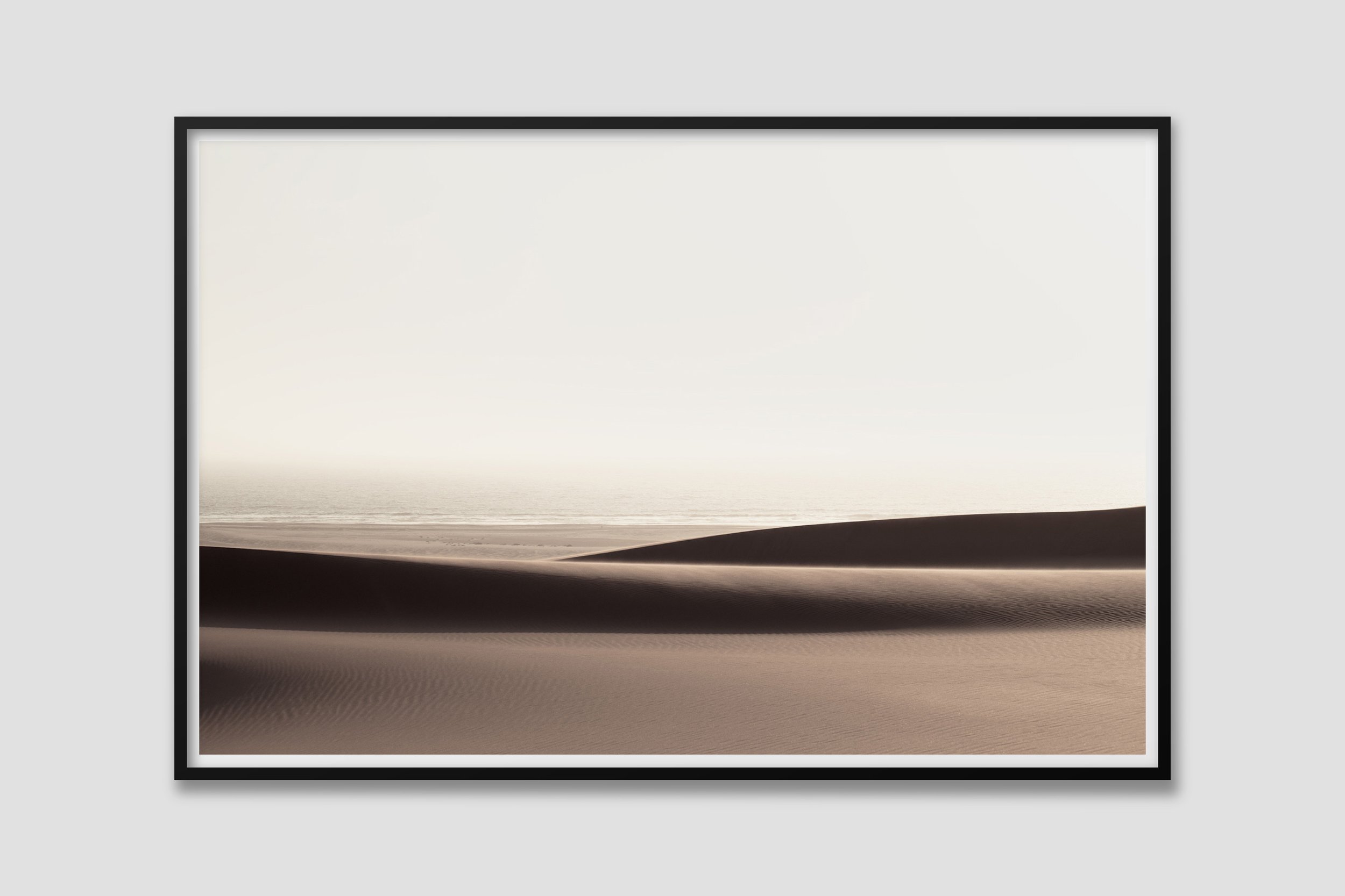 DESERT 07 - black frame