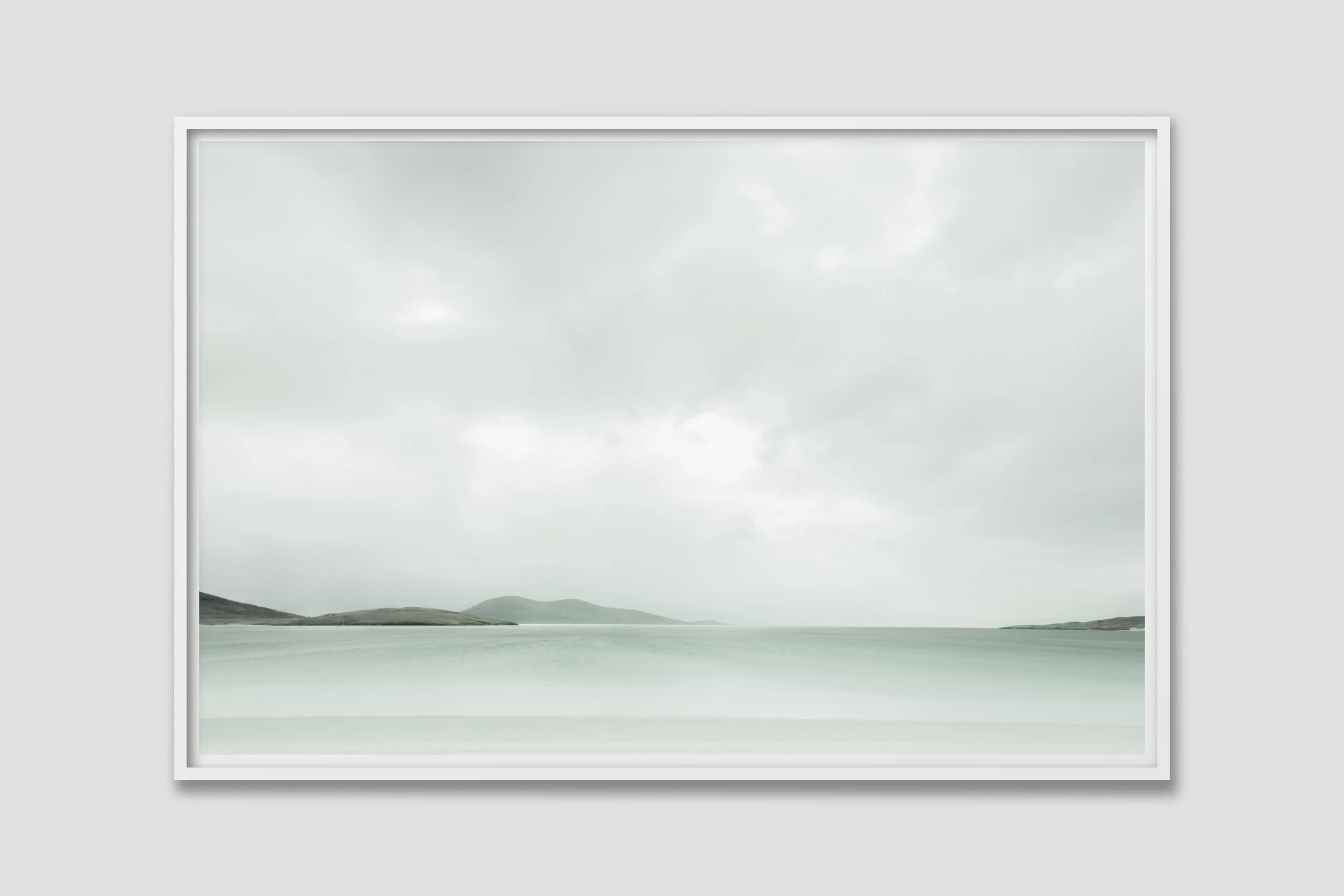 SEA 02 - white frame