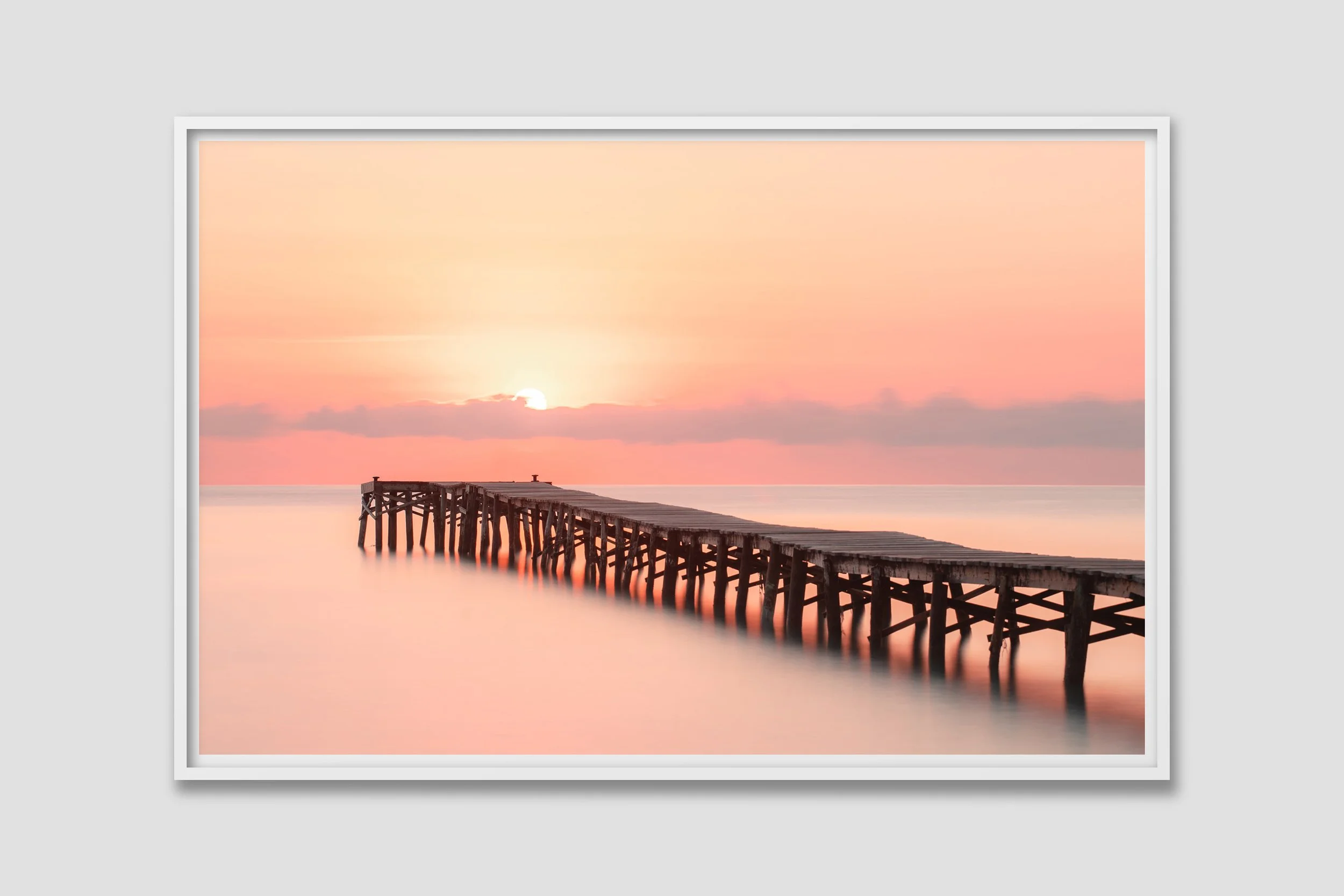 SEA 15 - white frame