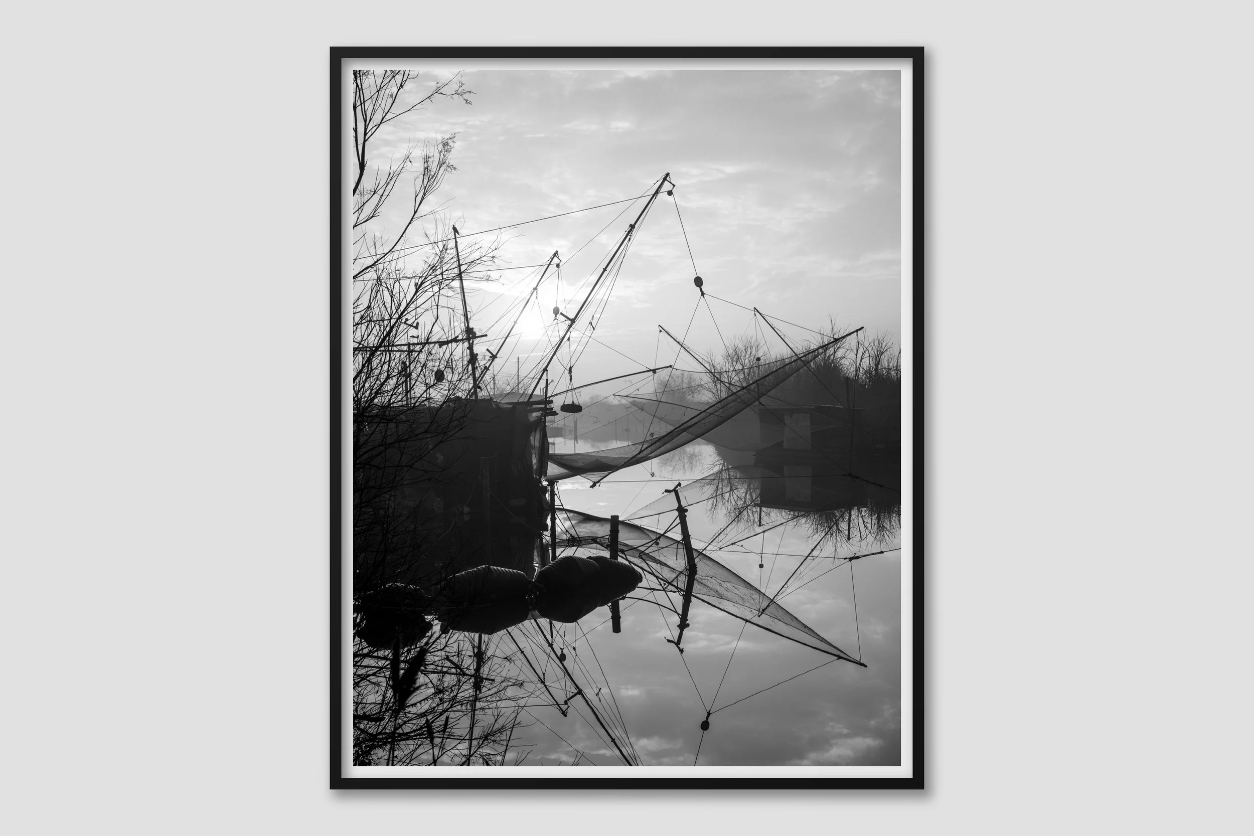 LAGOON MONO 05 - black frame