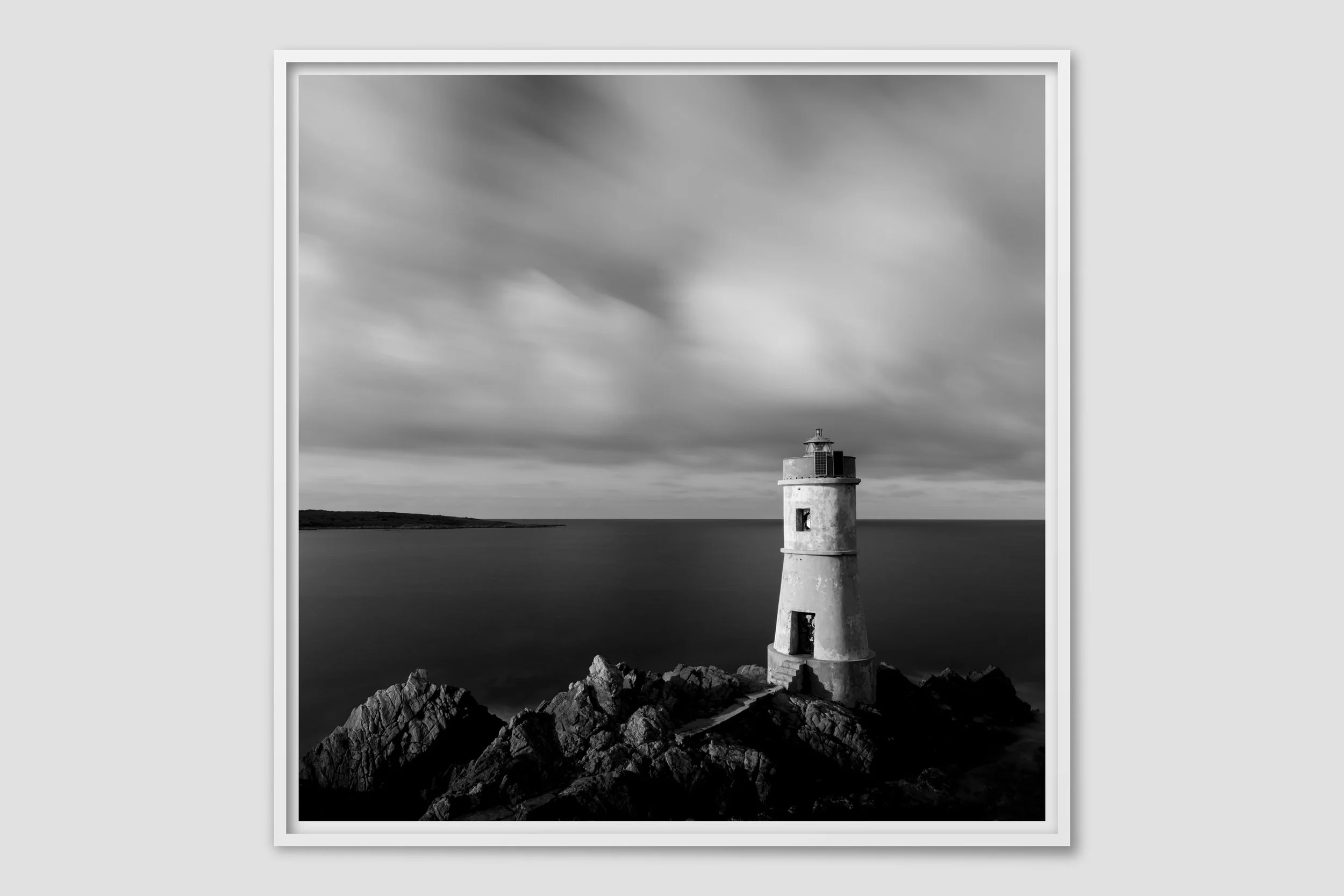 SEA MONO 10 - white frame