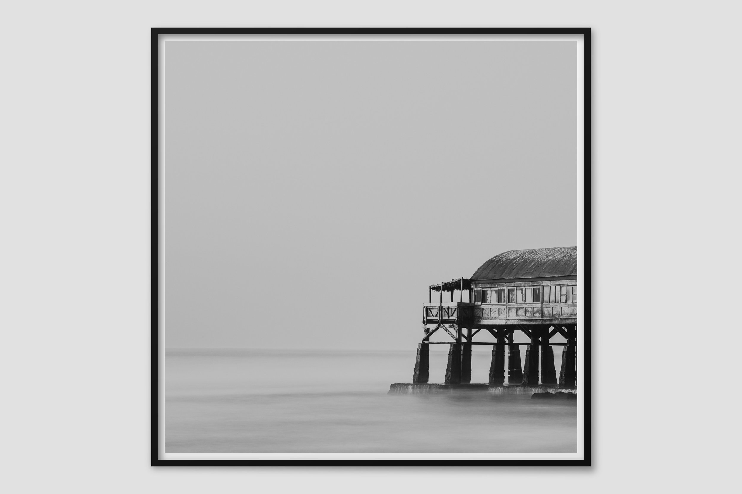 SEA MONO 12 - black frame