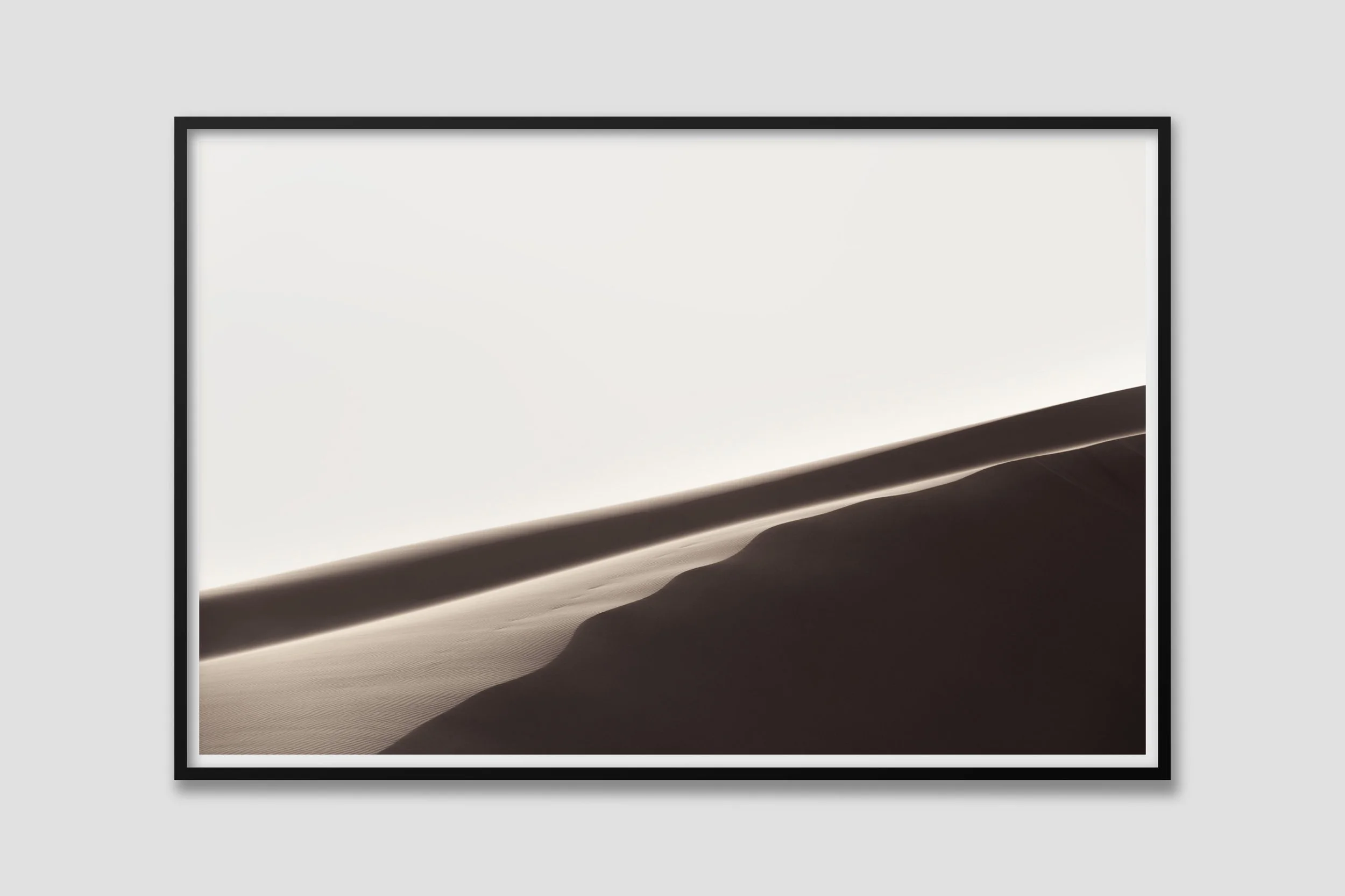 DESERT 05 - black frame