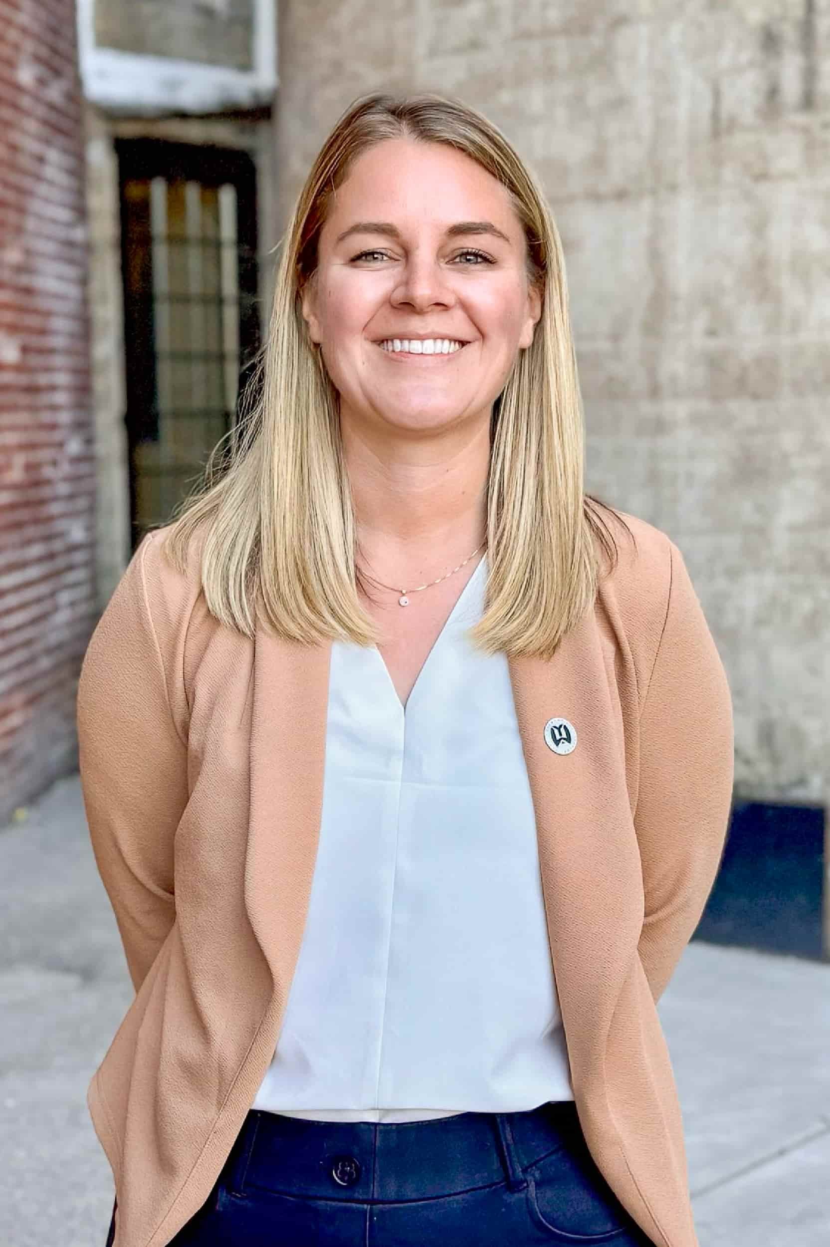 ALYSSA
 Catlin, AIA
 Associate