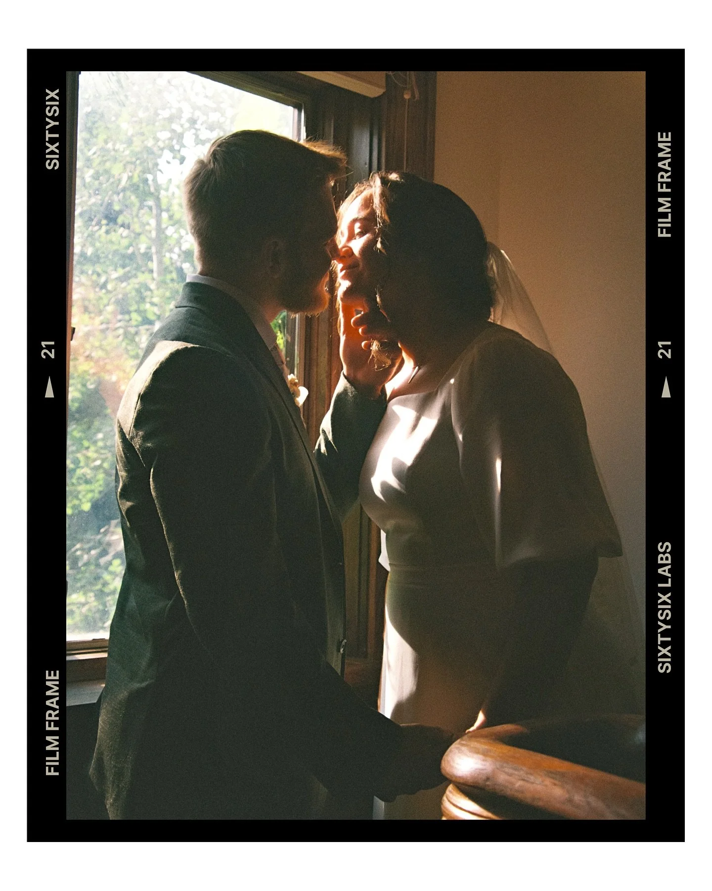 Digital and film from the most magical day @raspberryhillresort 🎞️ 
&bull;
&bull;
&bull;
#iowaweddingphotographer #travellingweddingphotographer #documentaryweddingphotography #filmphotographer #super8