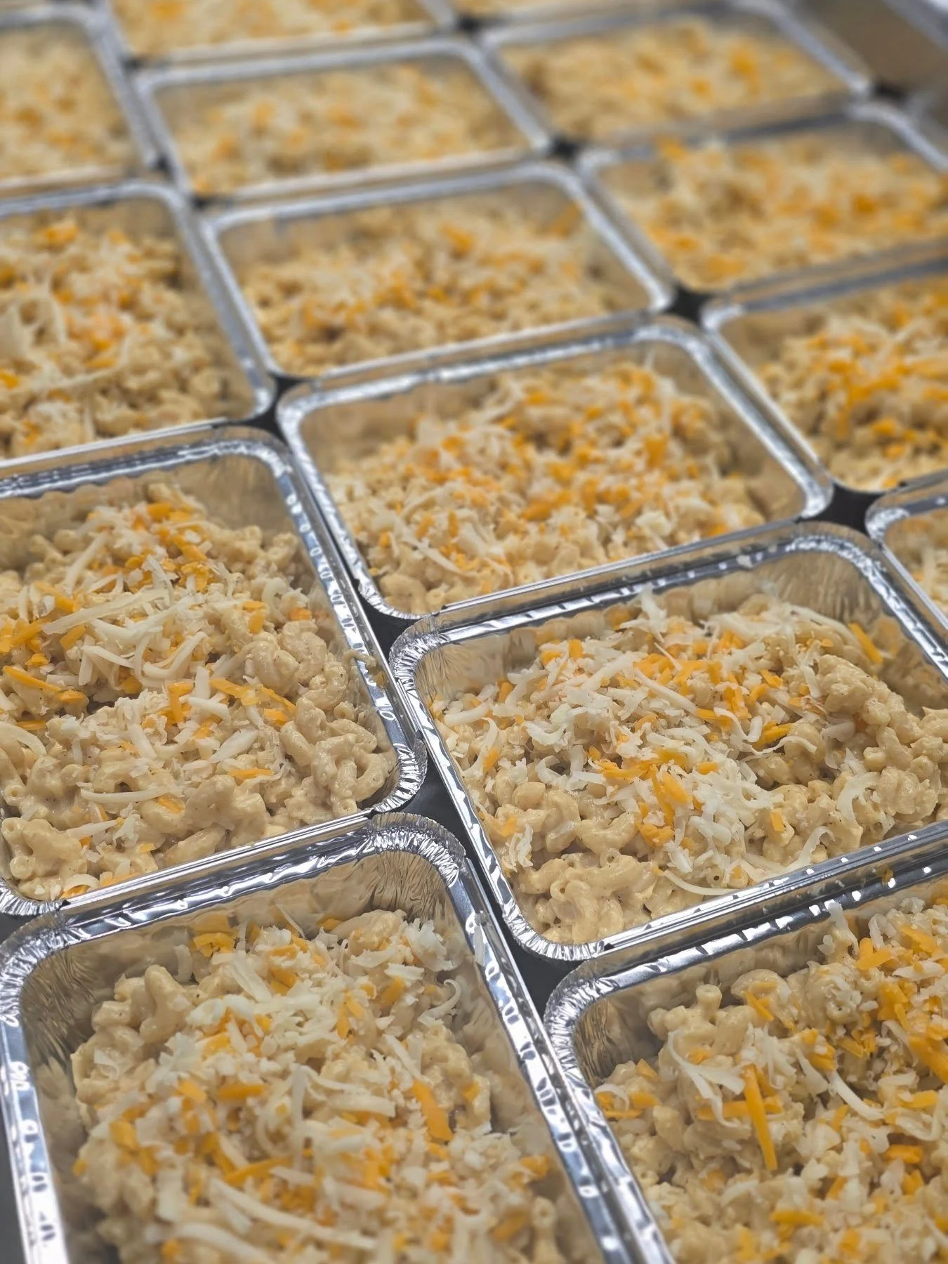 🧀 Tis' the season for COMFORT FOOD! Homemade 3 cheese Mac &amp; Cheese 🧀 Pop in and check out our GRAB &amp; GO options
🍲 SOUPS
🍝 LASANGA
🍆 EGGPLANT PARM
🥖 GARLIC BREAD 
🍅 HOMEMADE SAUCE 

3822 Dominion rd 
Ridgeway 
📱 905-894-0333 
darioscuc