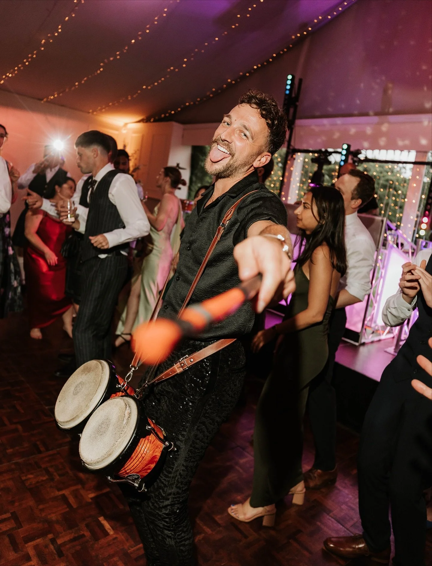 Love this time of the year when we start getting all the edits back from summer&rsquo;s events 🪩 

✨ @clubclassuk 
📍 @dundascastle 
🎧 @craigcromptonmusic 
🎷 @spencer.sax 
📸 @sophiealexandriaphotography 

#wedding #summerwedding #evententertainme