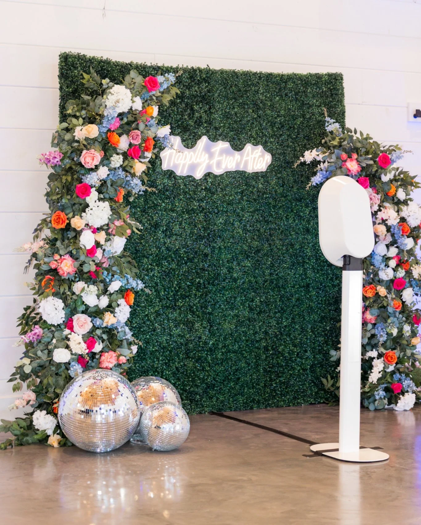 No prints. All-digital props. Just tap, pose, and share.
Our photo booth captures every wild moment and sends it straight to your phone&mdash;ready for the 'gram before the cake's even cut.
Boho backdrop? Check. Guest-approved poses? Always.
This is 