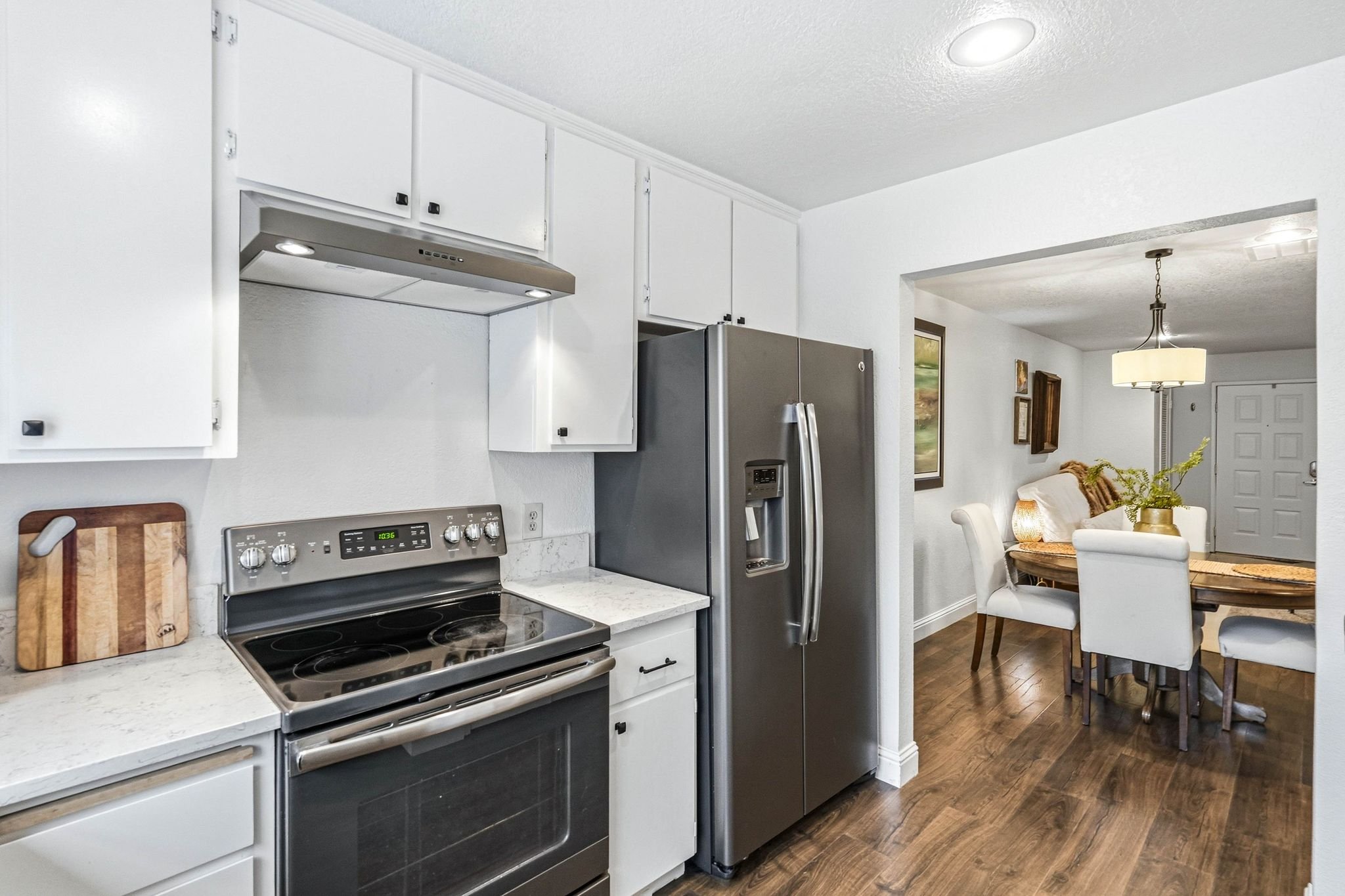 5947 Main Ave-14.jpg