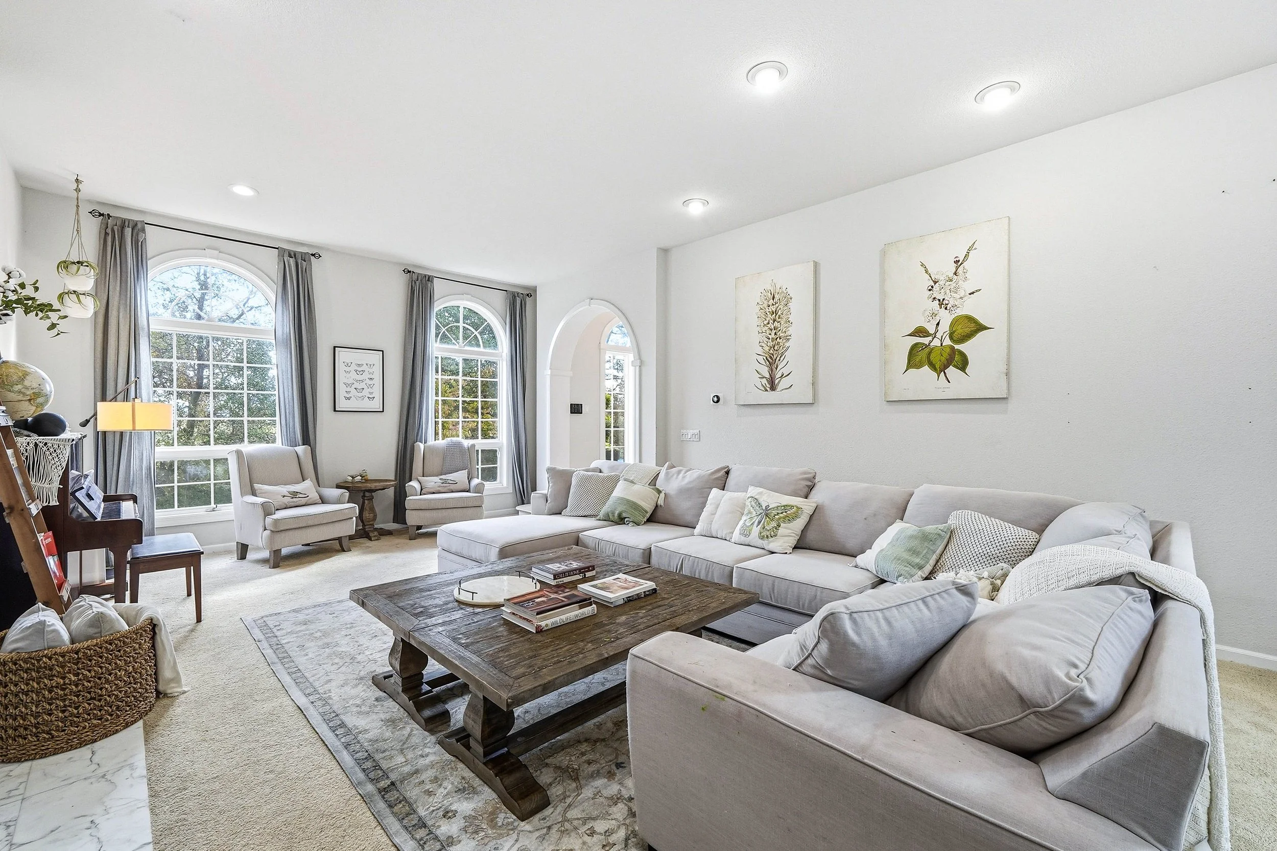 6750 Woodchase Dr.-14.jpg