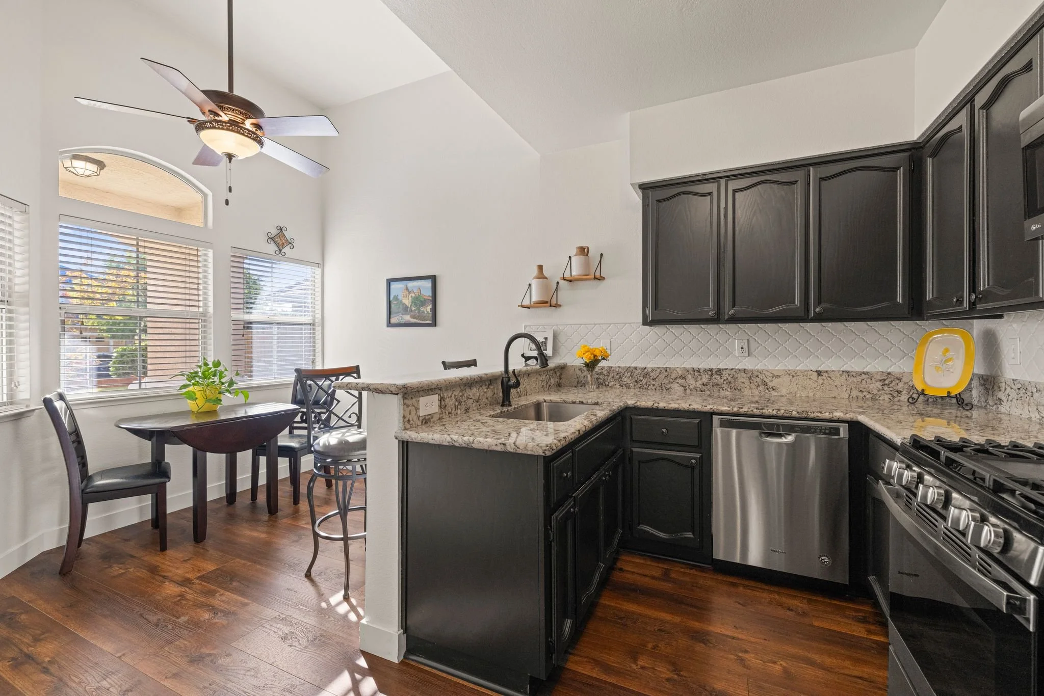17_137 Camberwell Way, Folsom, CA-017.jpg