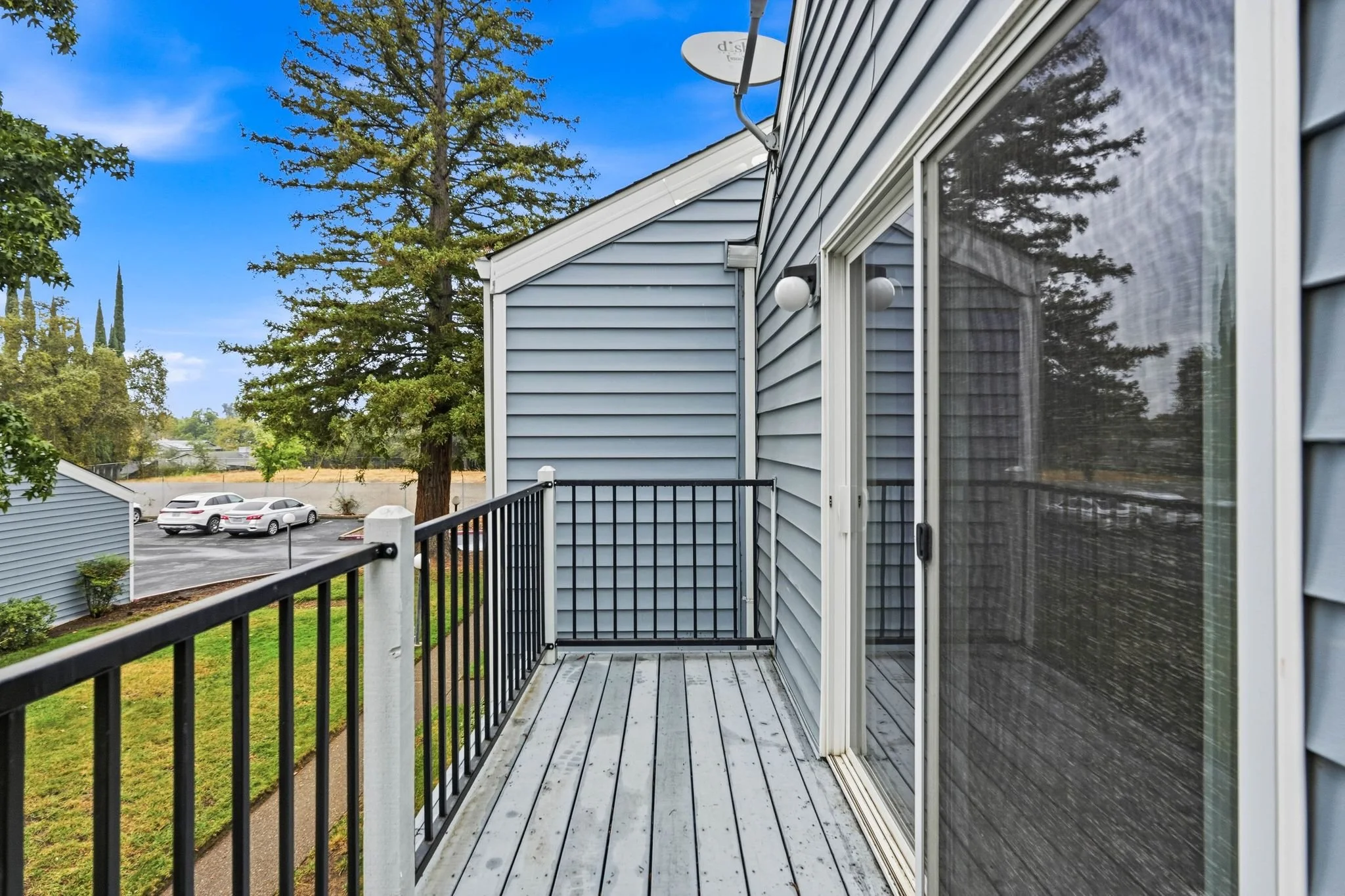 5947 Main Ave-29.jpg