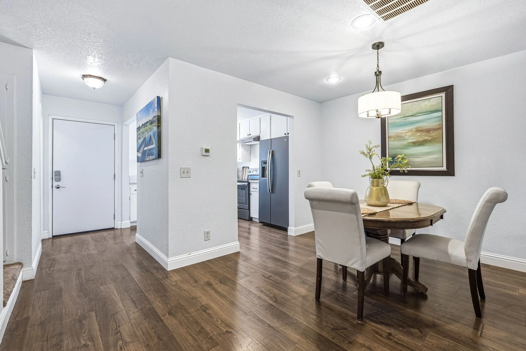 5947 Main Ave-11.jpg