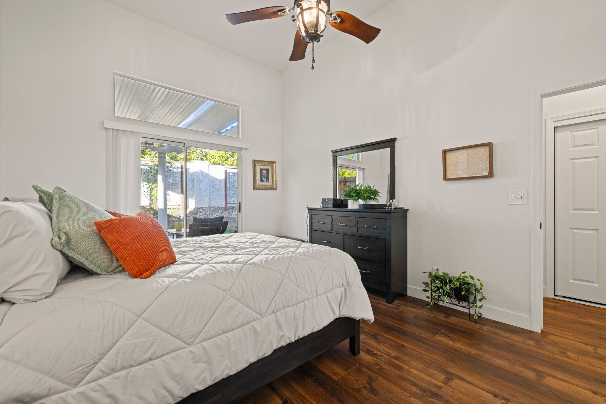34_137 Camberwell Way, Folsom, CA-034.jpg