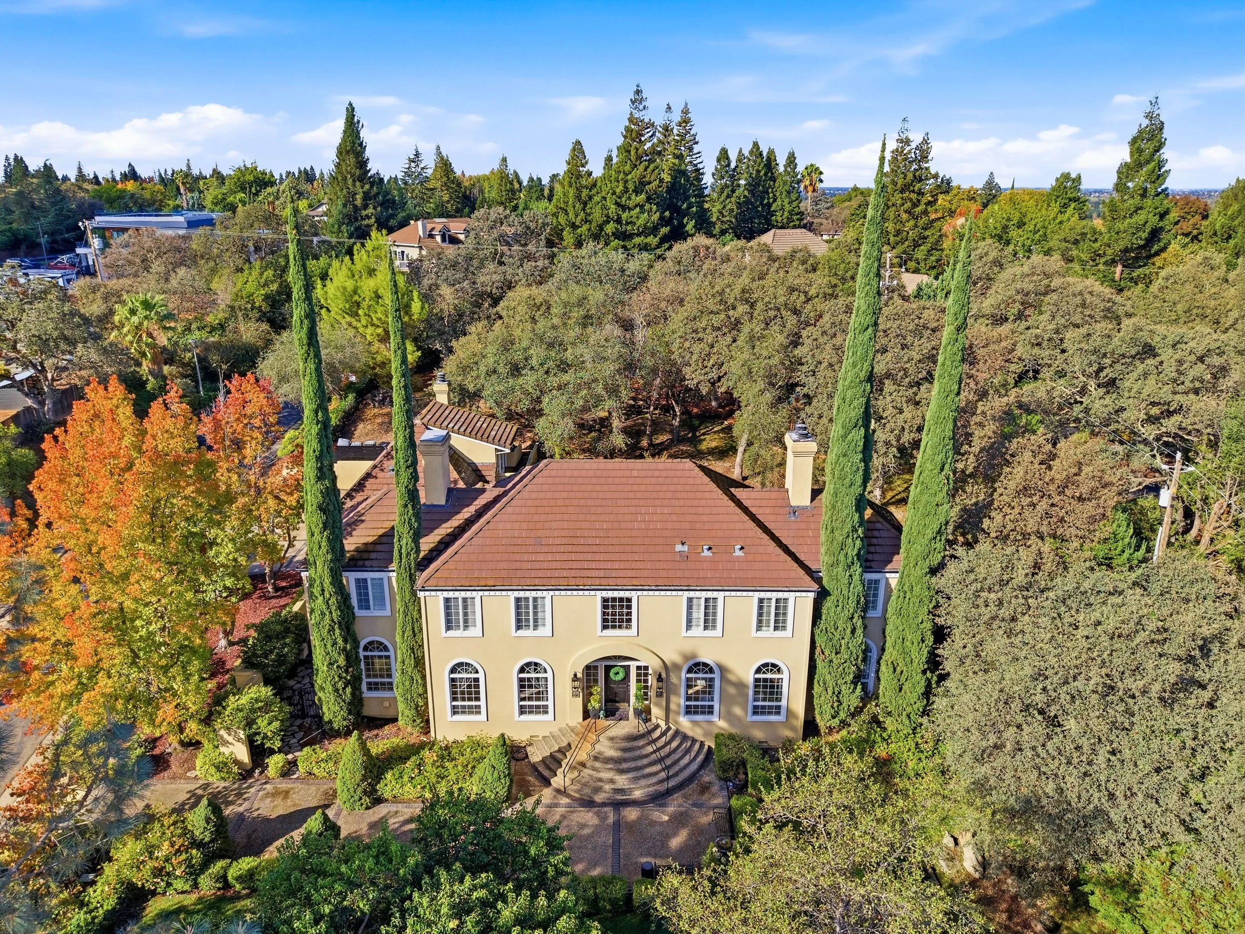 6750 Woodchase Dr.-105.jpg