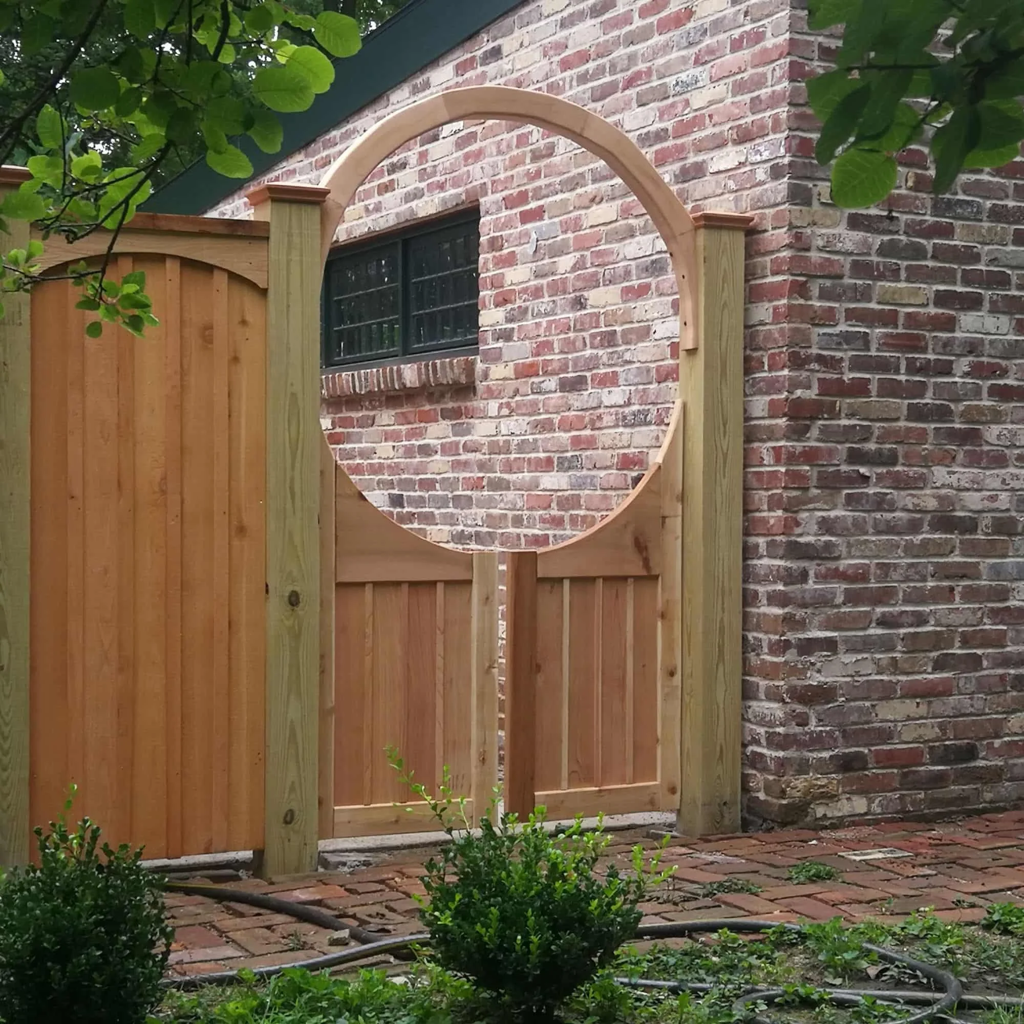 Elevating Your Louisville Homes Curb Appeal With A Custom Wood Gate