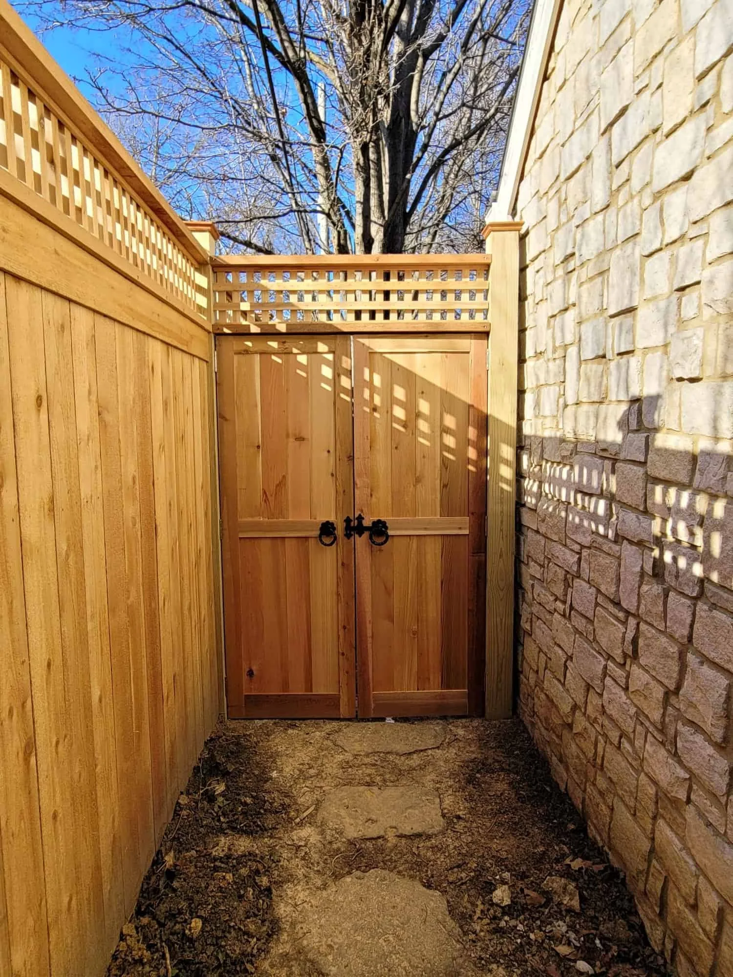  Top Three Trends in Custom Wood Fencing For Louisville Homes in 2026