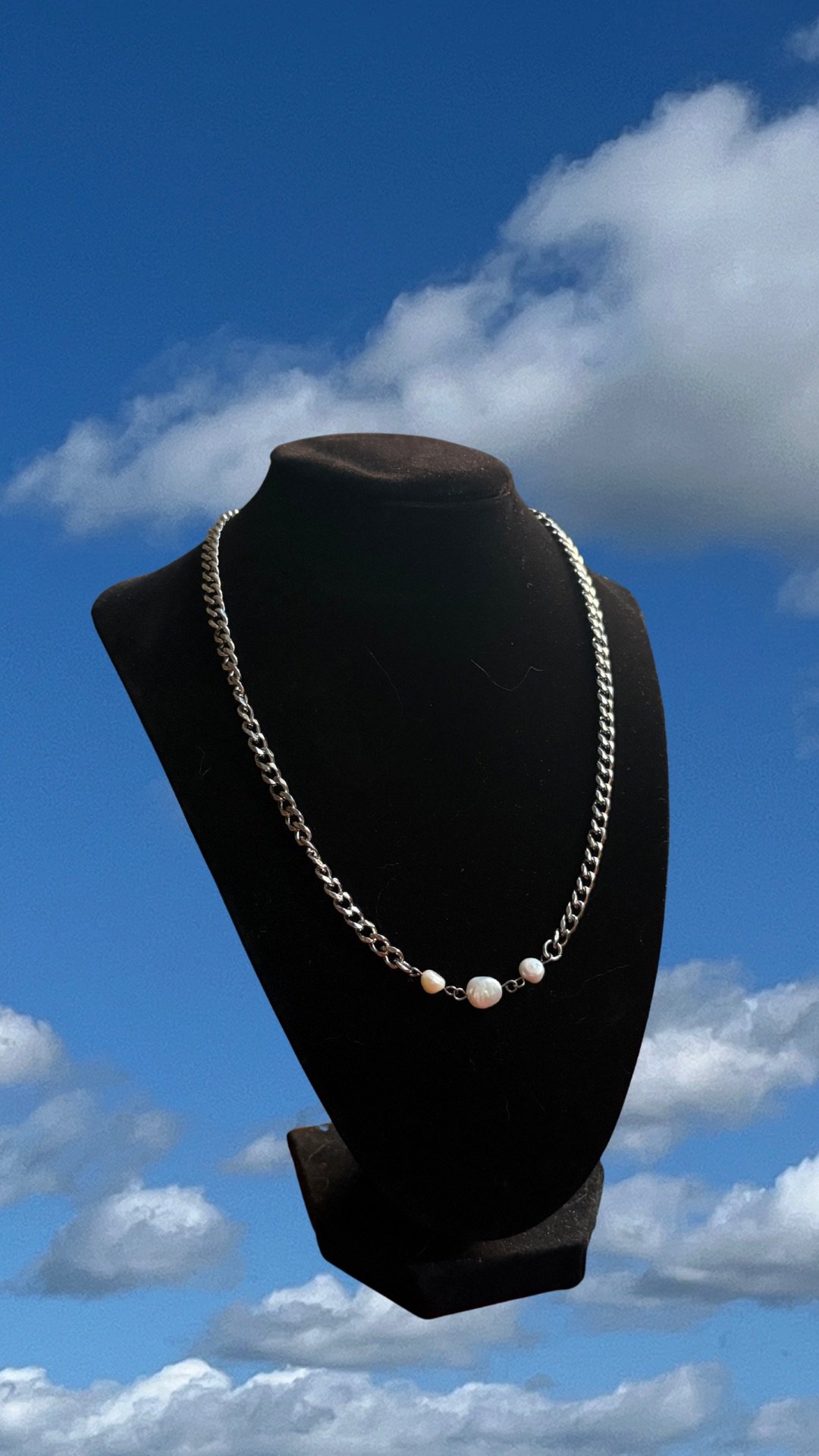 Three Pearl Chain