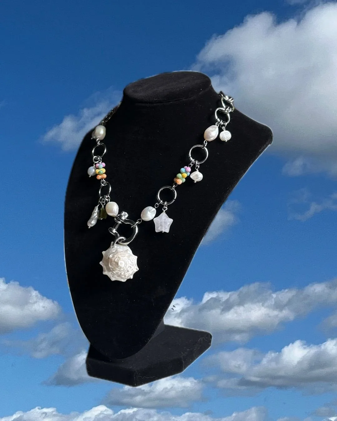 Aquarian Choker 𐃢