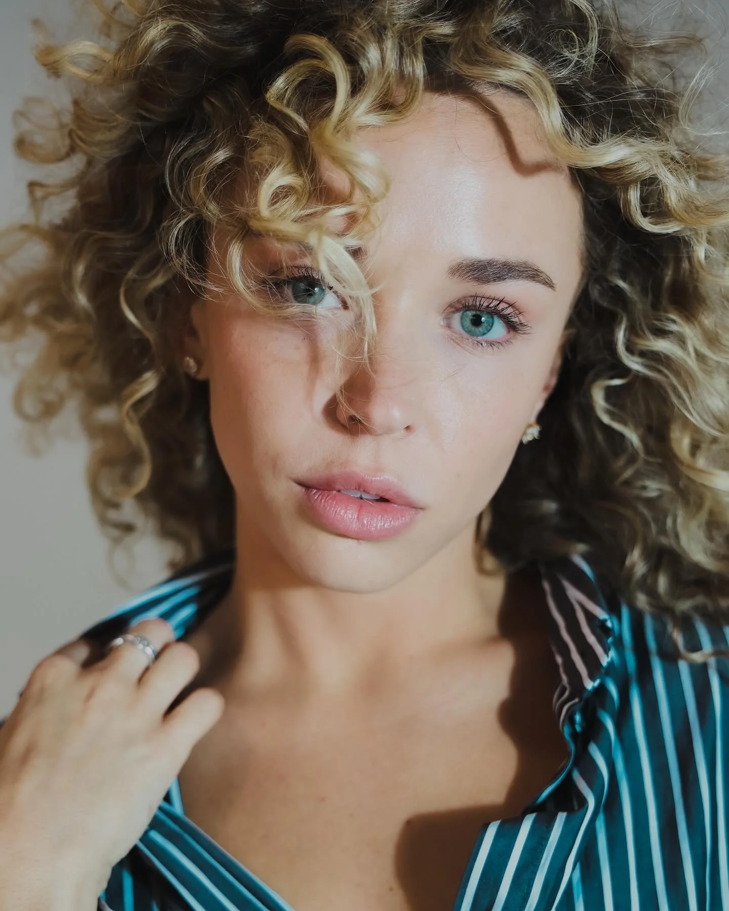 I first met Anna years ago while guest choreographing at Rhythm Dance Center in Atlanta—a beautiful dancer and a lovely spirit. Now, all this time later, our paths cross again, this time through the lens. She’s a natural in front of the c