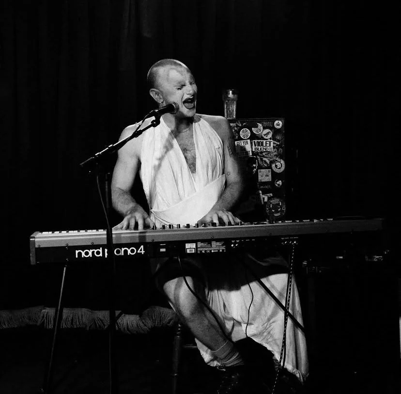 Nicky's Dive Lounge