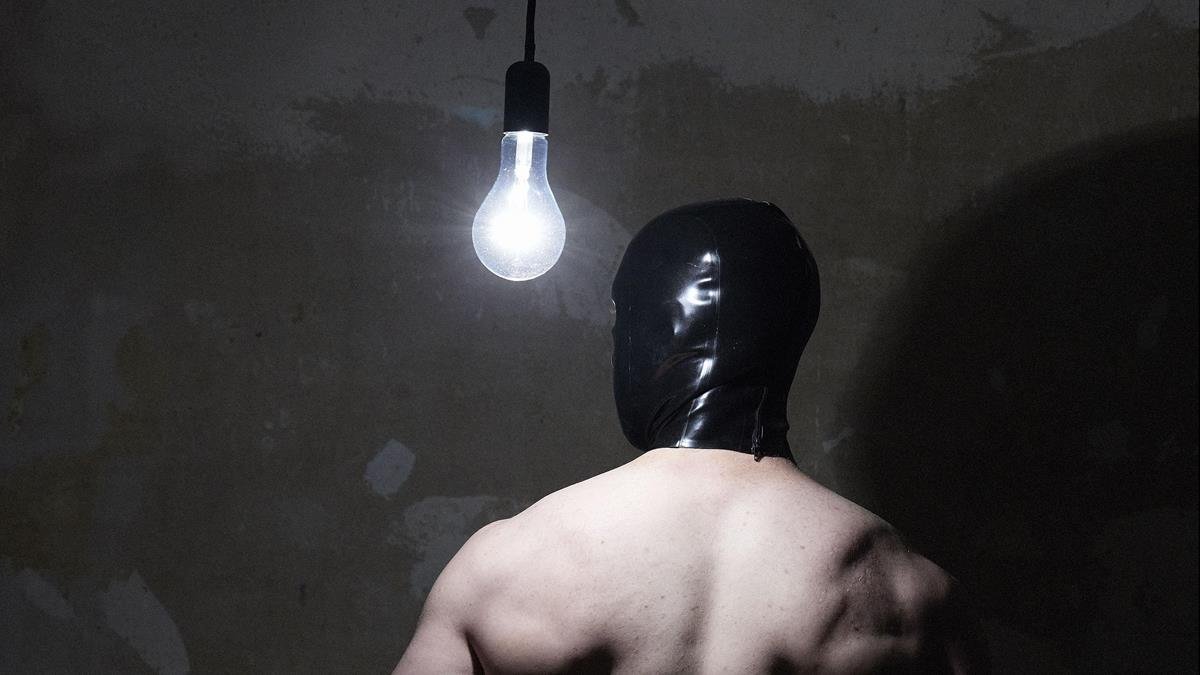 Salon Perverse: Sins of the Flesh