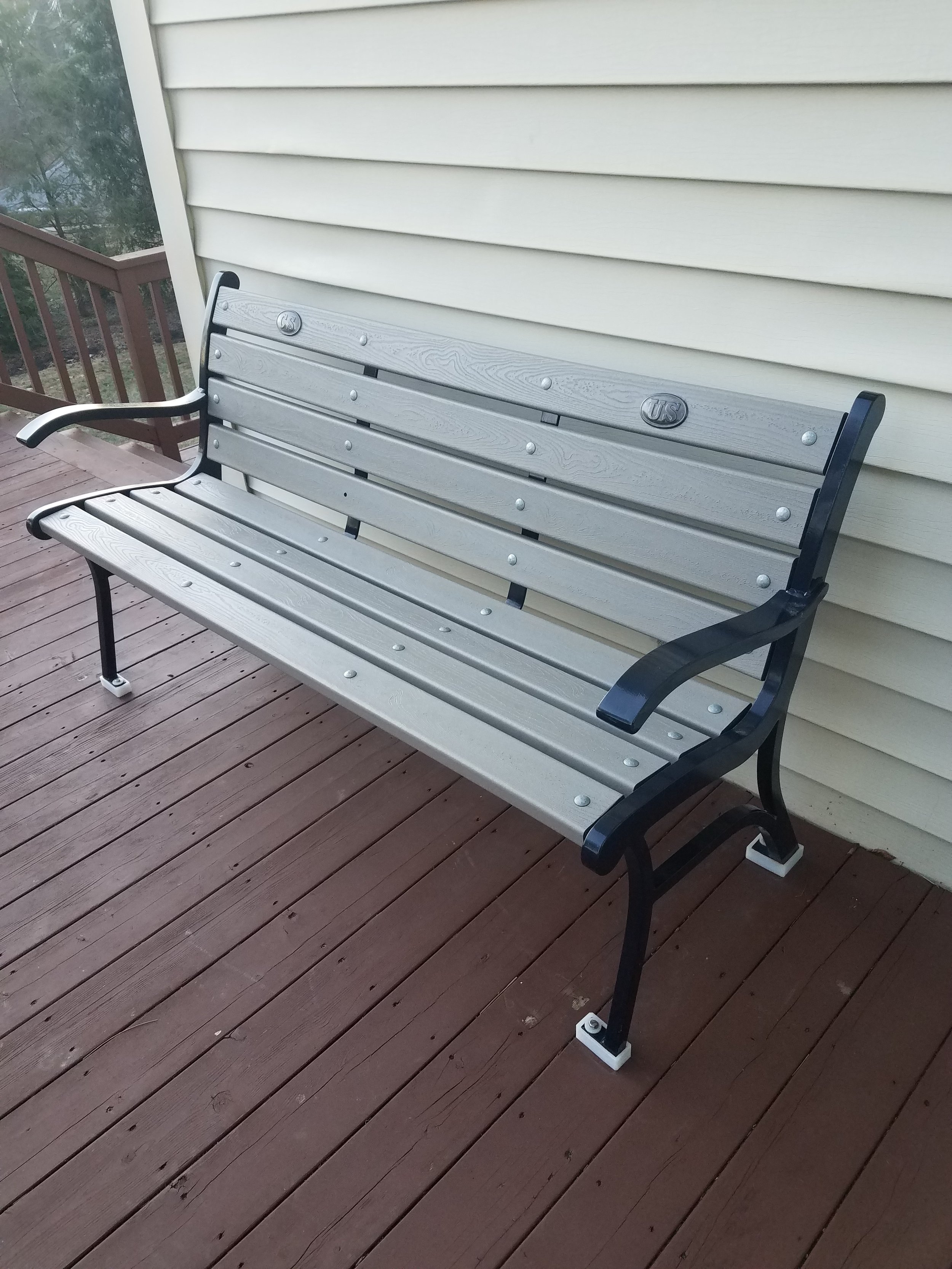 Gettysburg_Civil-War-Drum-Corp_Unity-Park_custom-metal-and-wood-composite-park-bench.jpg