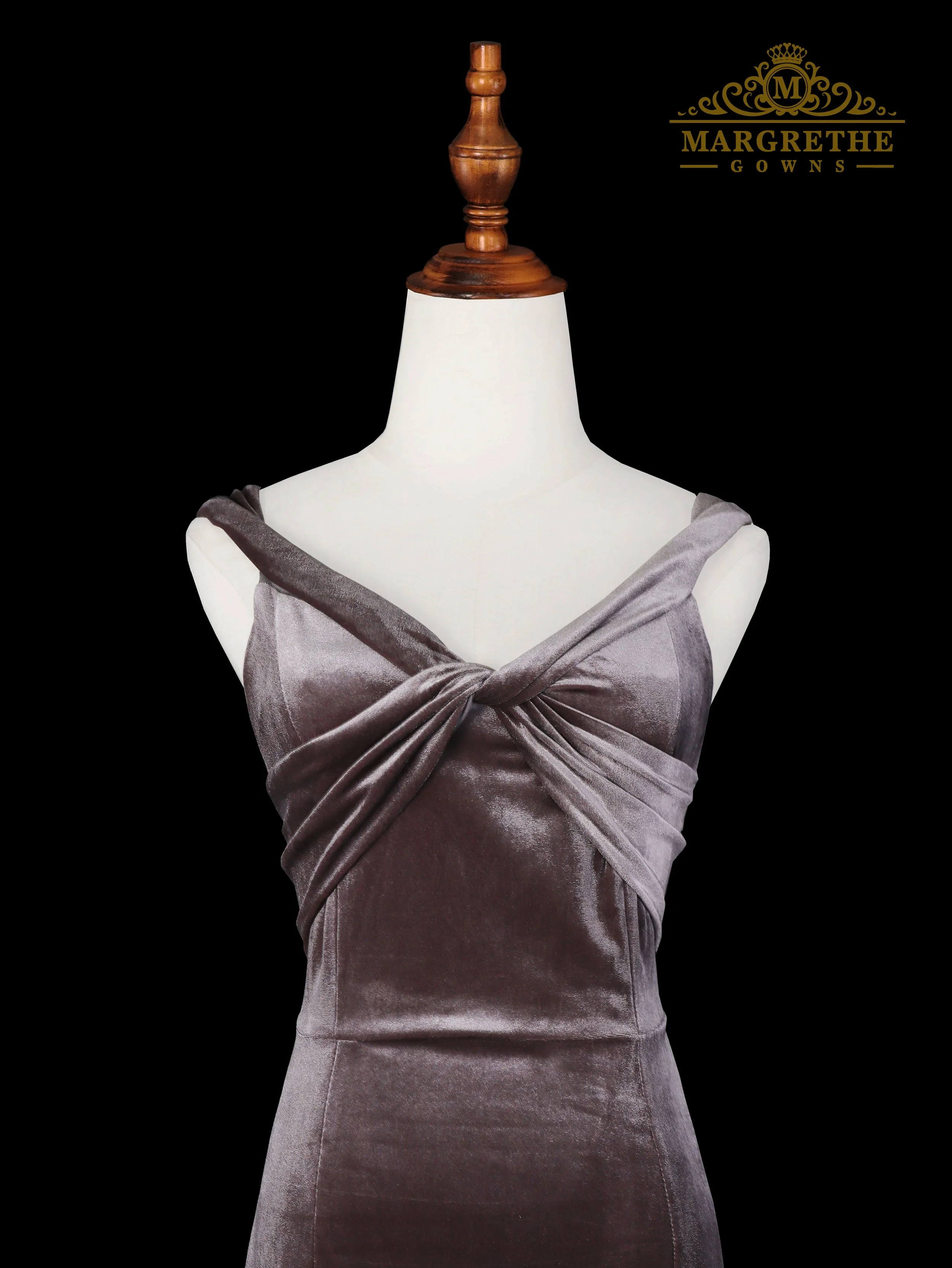 8D LONGGOWN (10).jpg