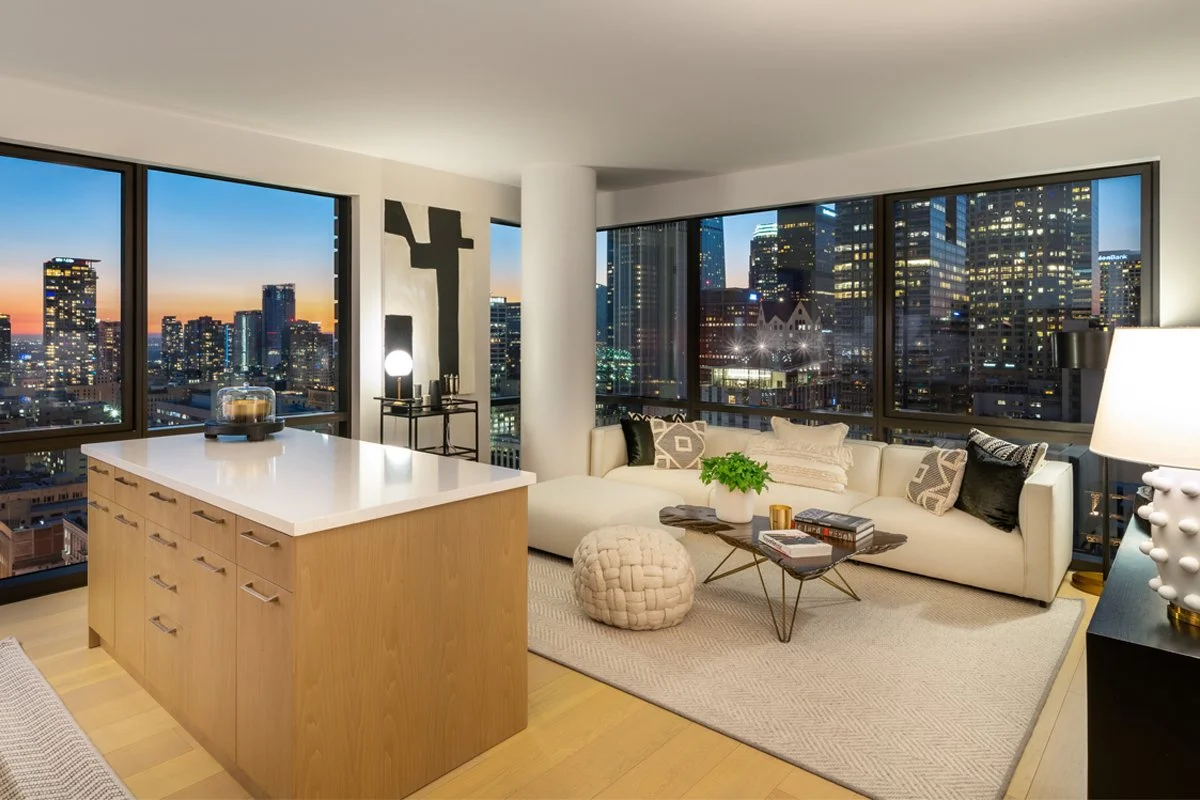 An image of Perla on Broadway