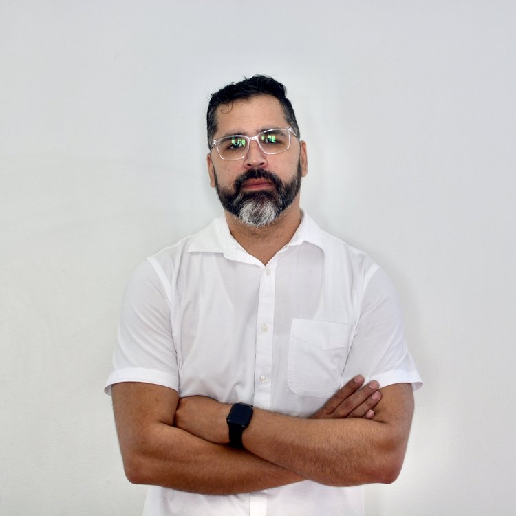 Rev. Davie Hernandez