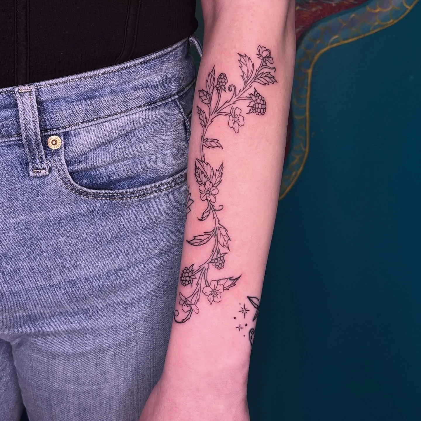 MORE PLANTS 🌱 My dream are coming true! 
Had so much fun with this blackberry design✨ 
Thank you for working with me, Marissa! 
Top tier client. Can’t wait for more 💕